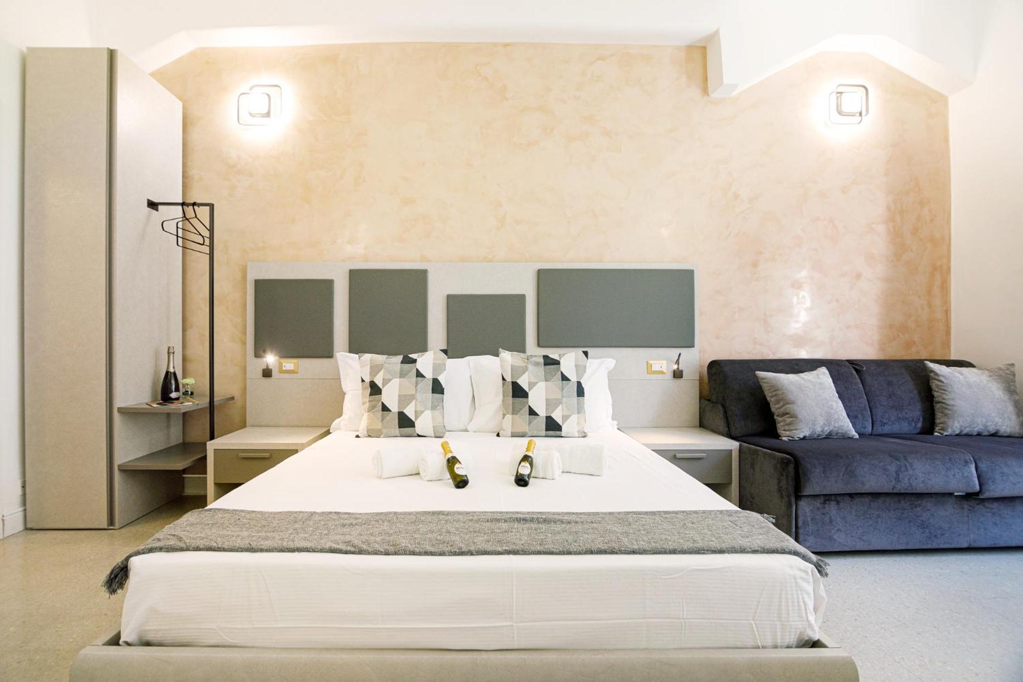 Superior King Room photo 1