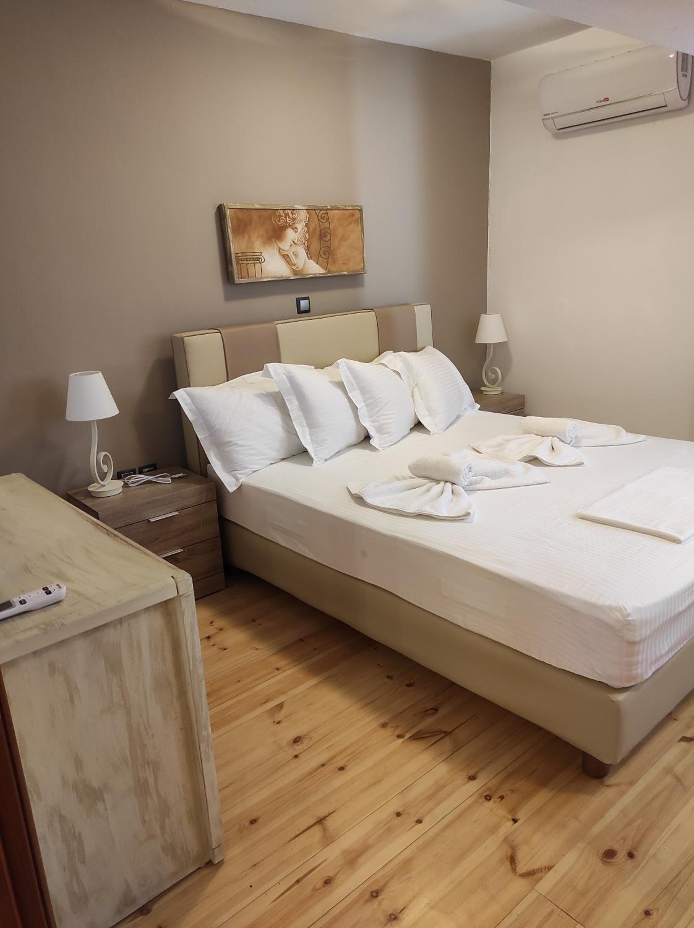 Apartment with Sea View - Photo 18
