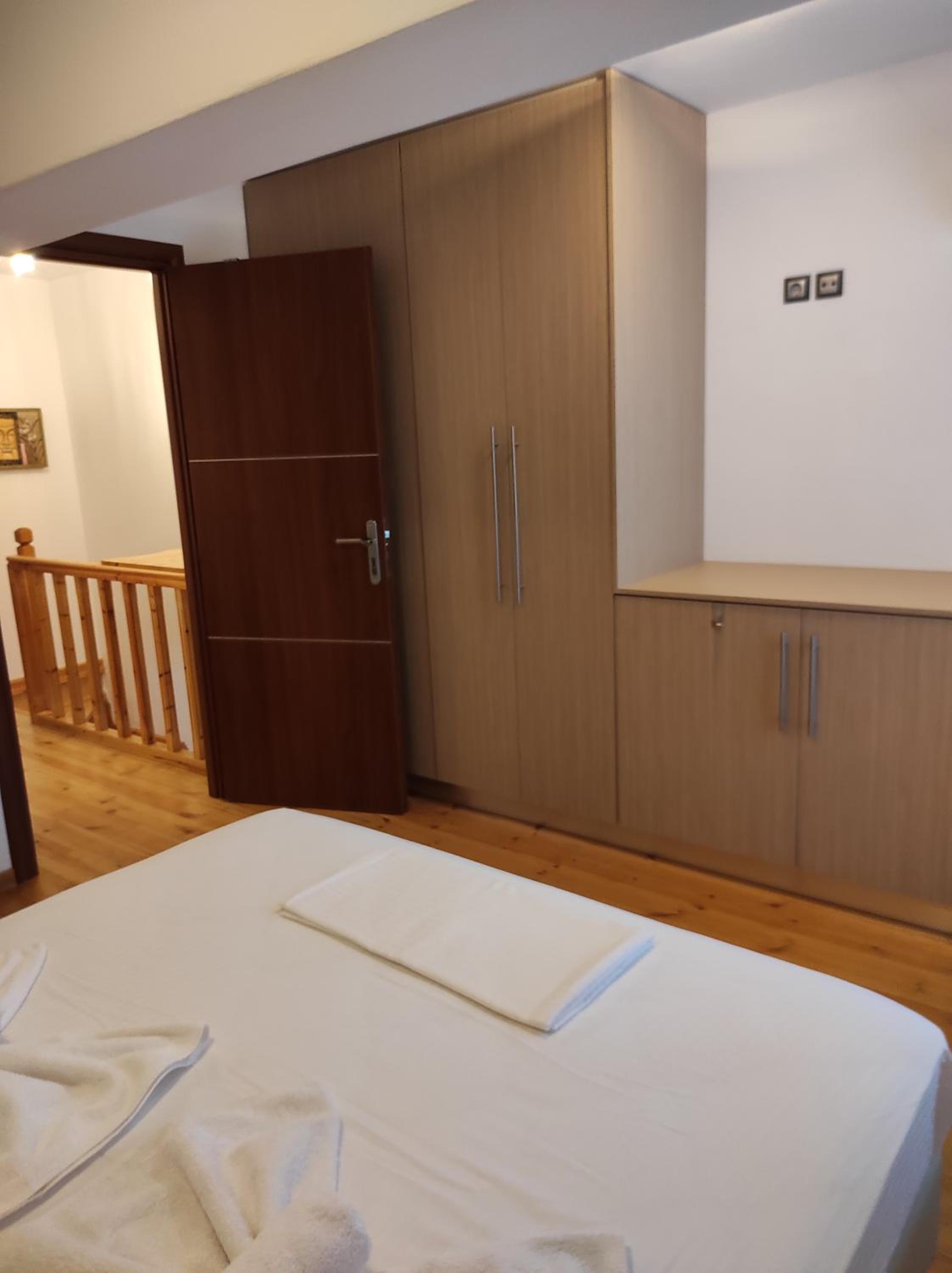 Apartment with Sea View - Photo 2