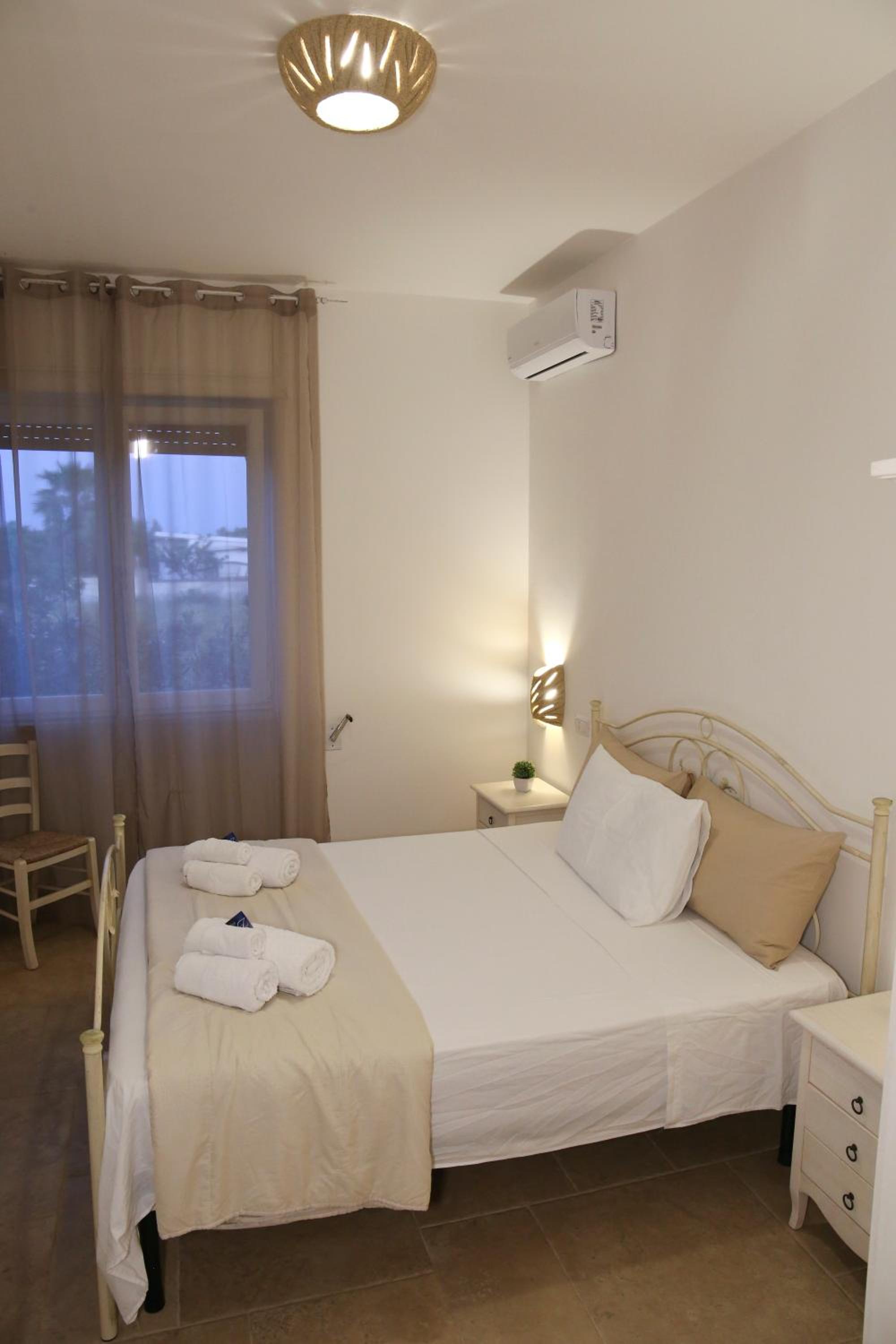 Standard Double Room photo 3