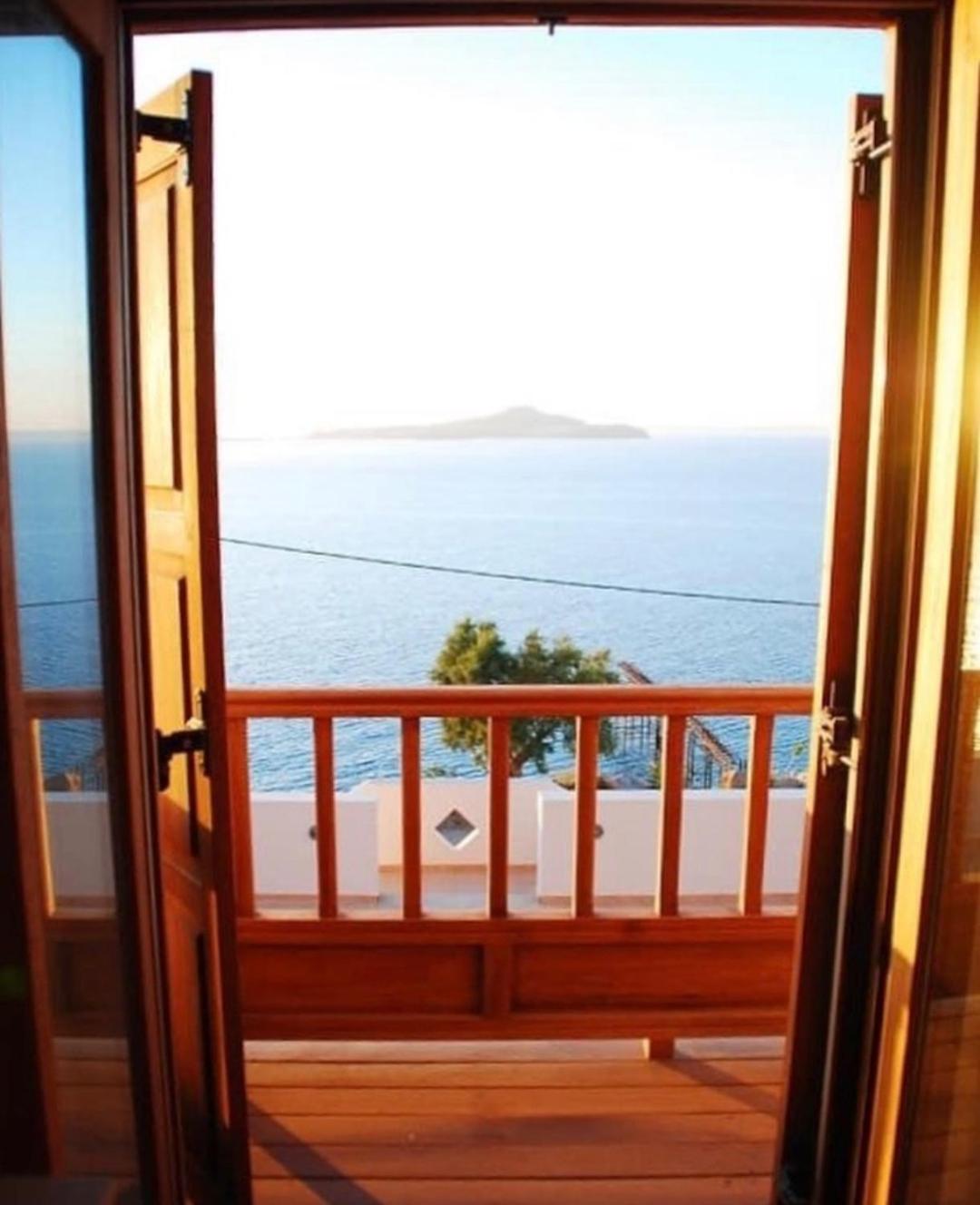 Apartment with Sea View - Photo 11