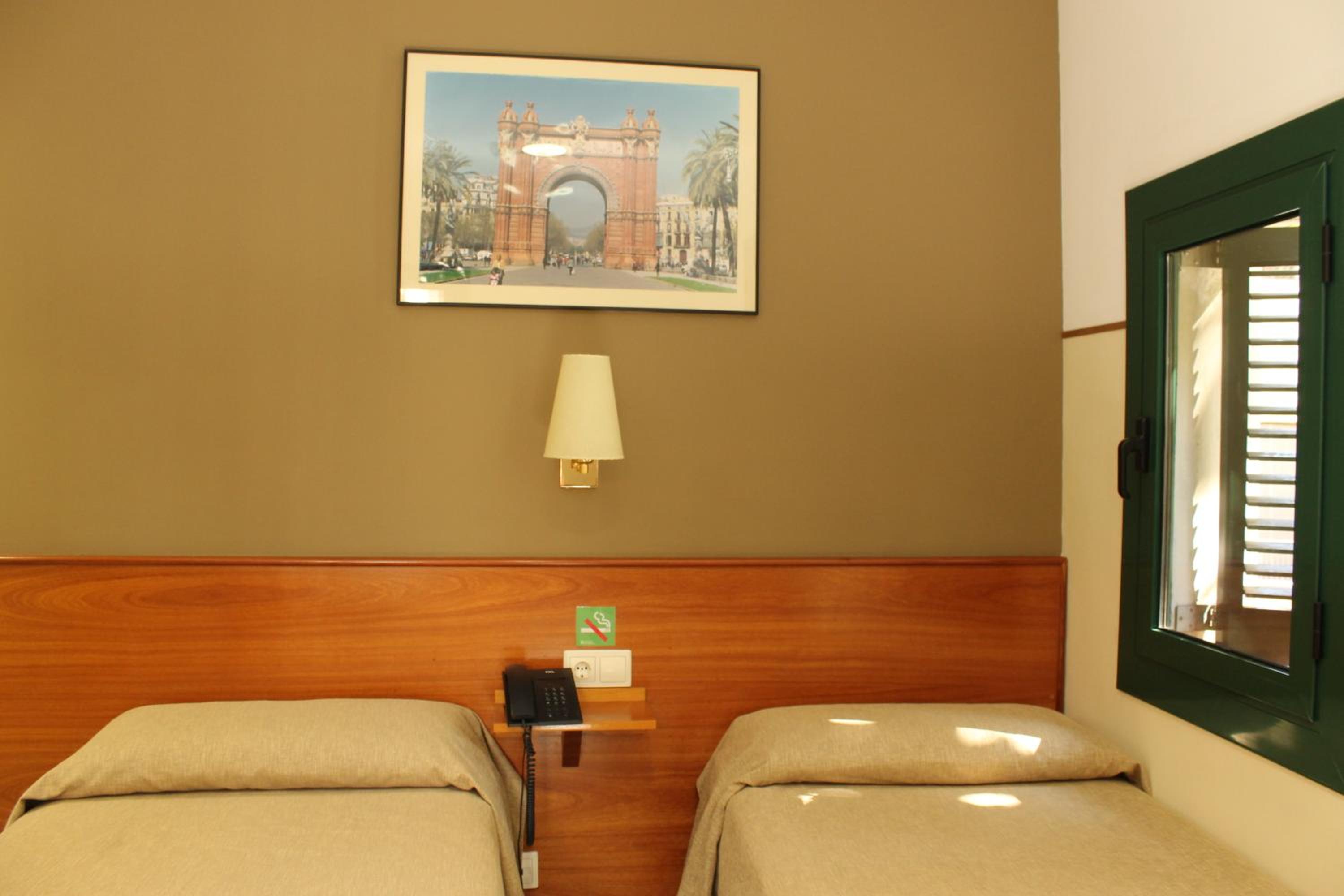 Twin Room with Balcony photo 2