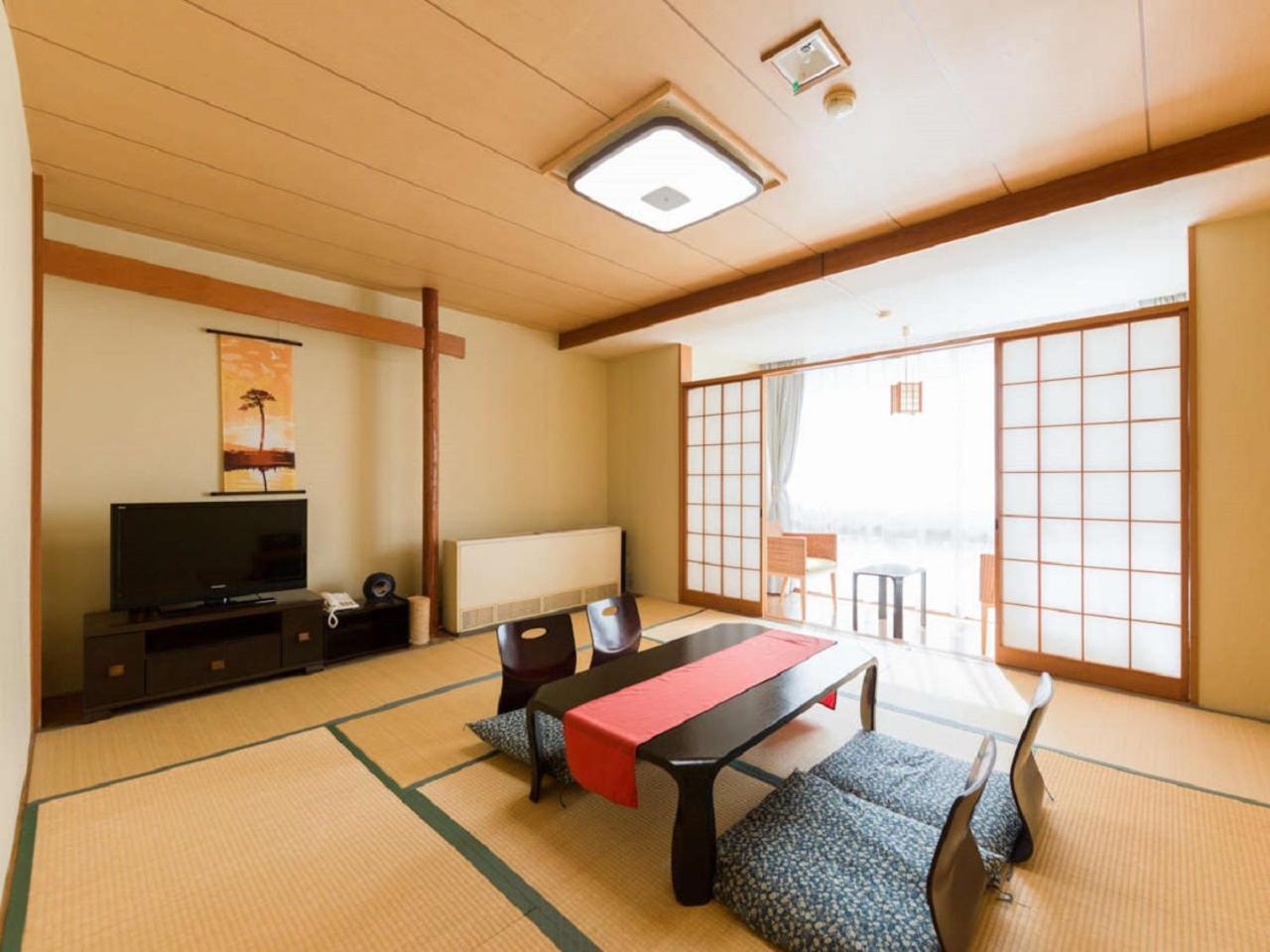 Japanese-Style Quadruple Room - Non-Smoking photo 3