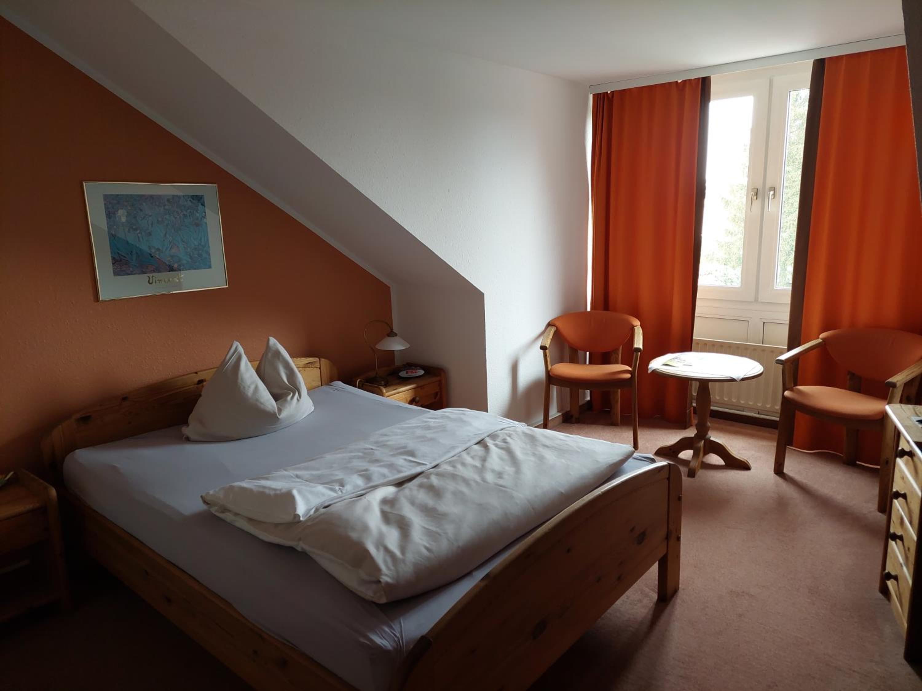 Single Room photo 2
