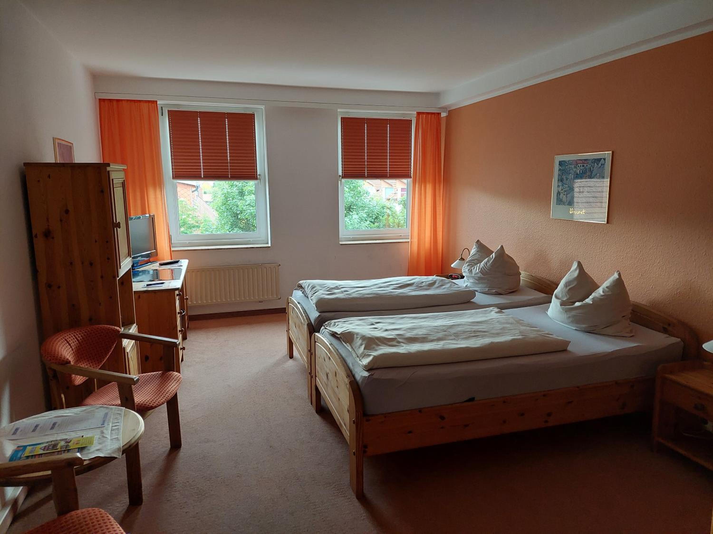 Double Room - Photo 3