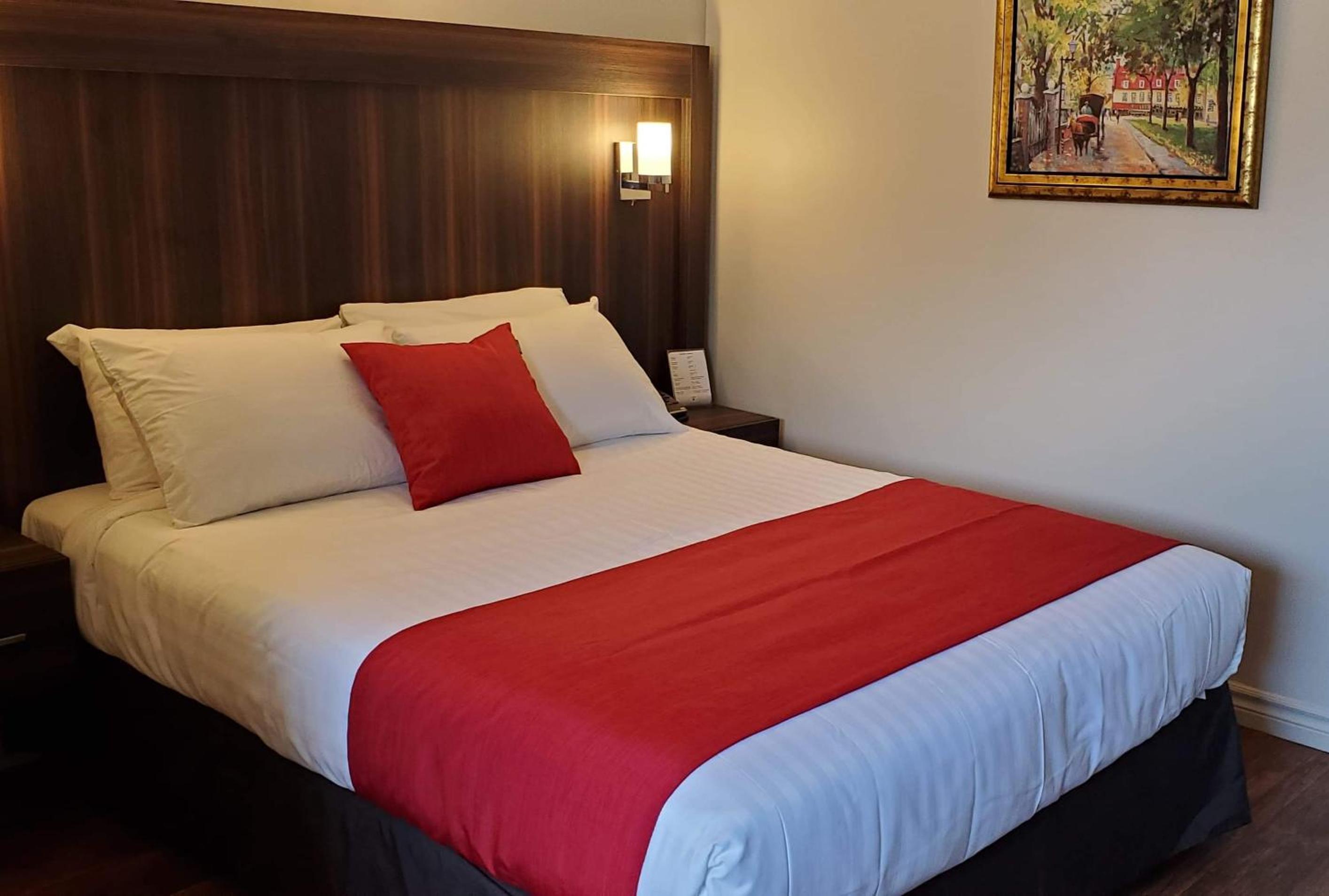 Superior Queen Room - Photo 10