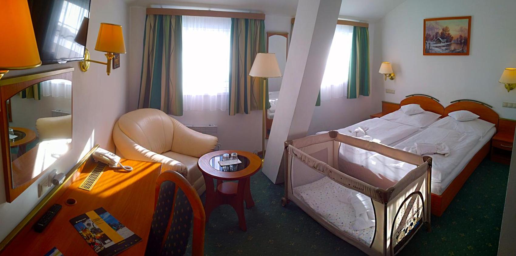 Double or Twin Room photo 1
