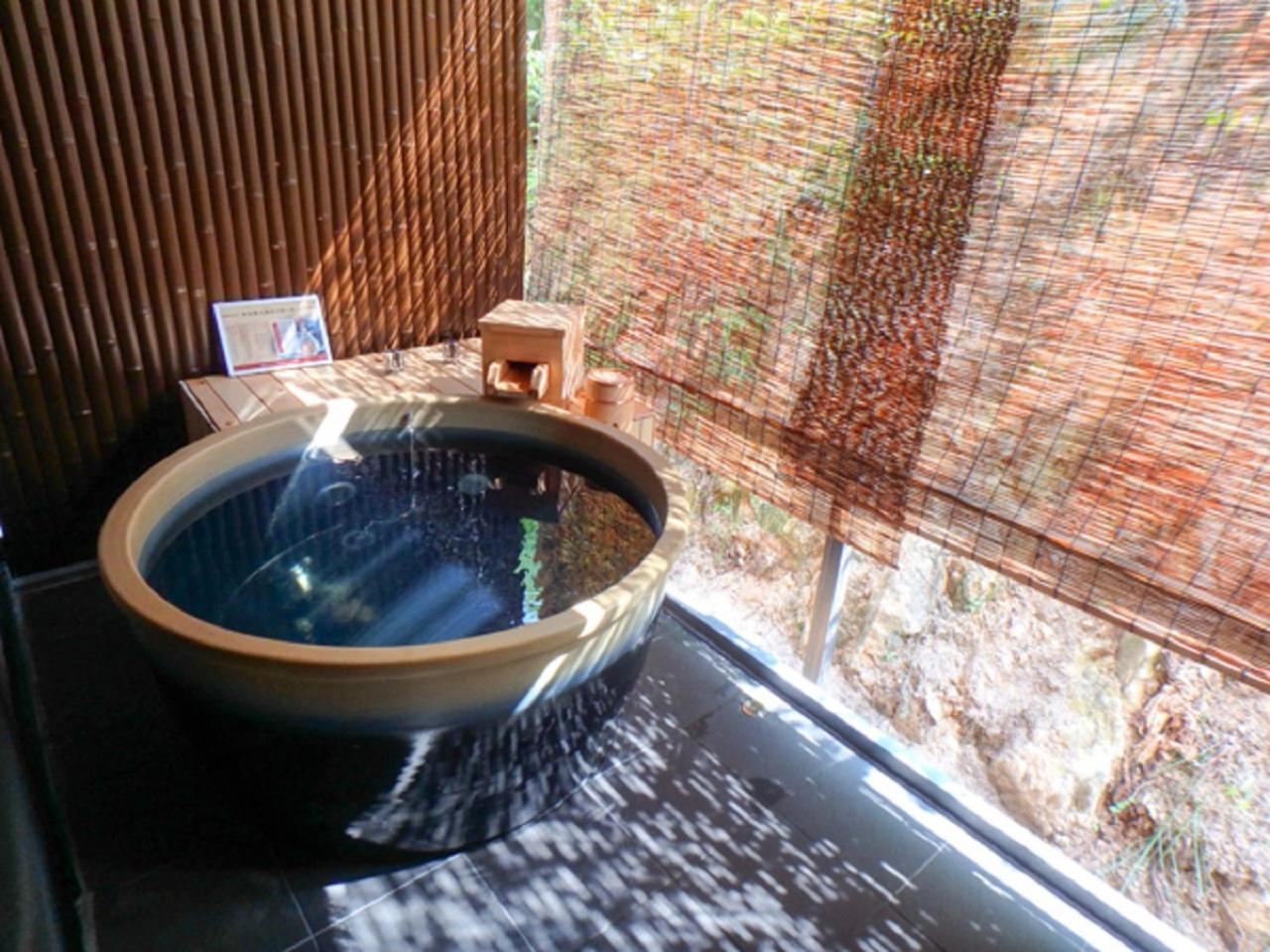 Modern Japanese Style Room with Open Air Bath - Non-Smoking photo 3