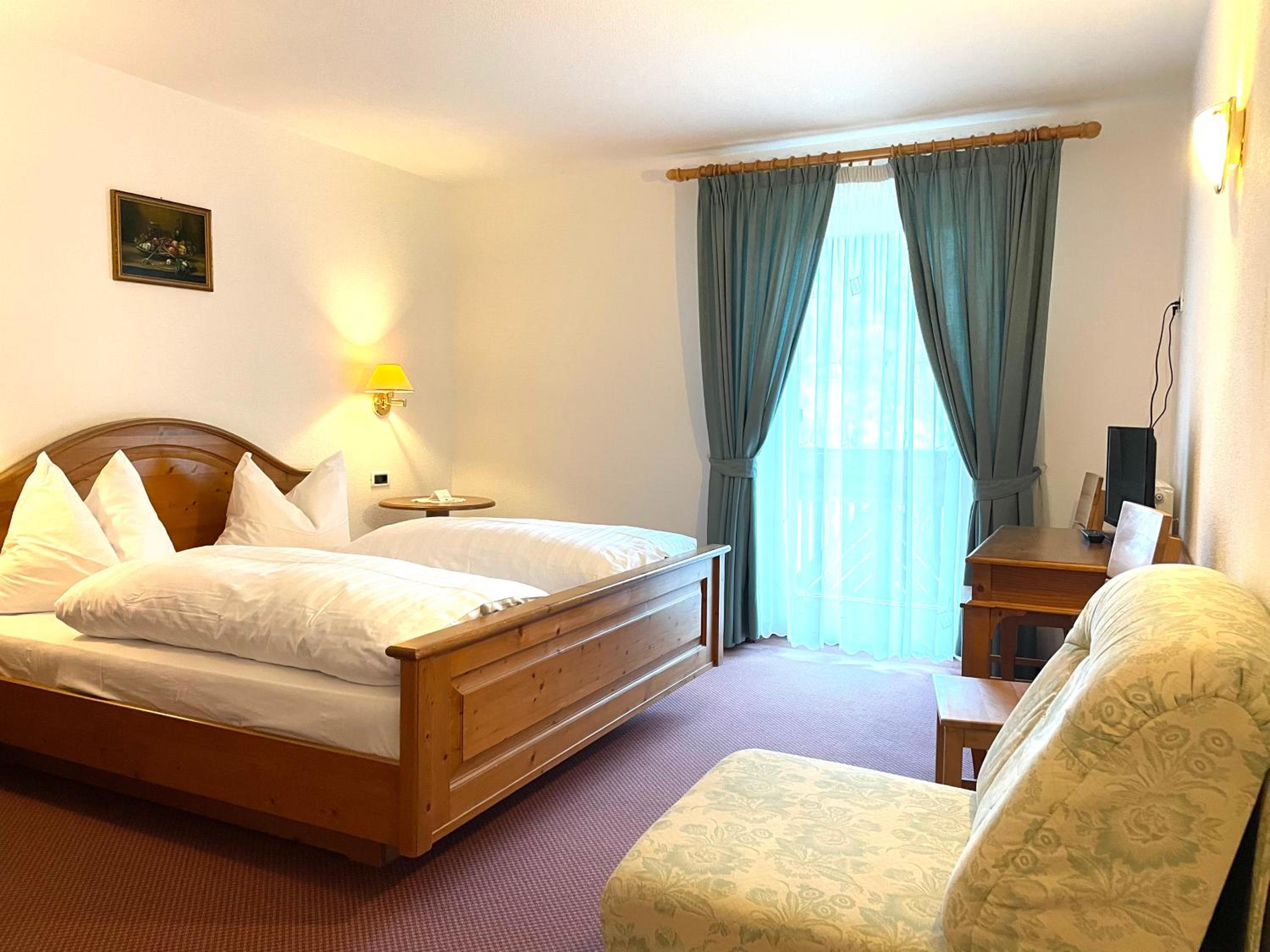 Double Room - Photo 16