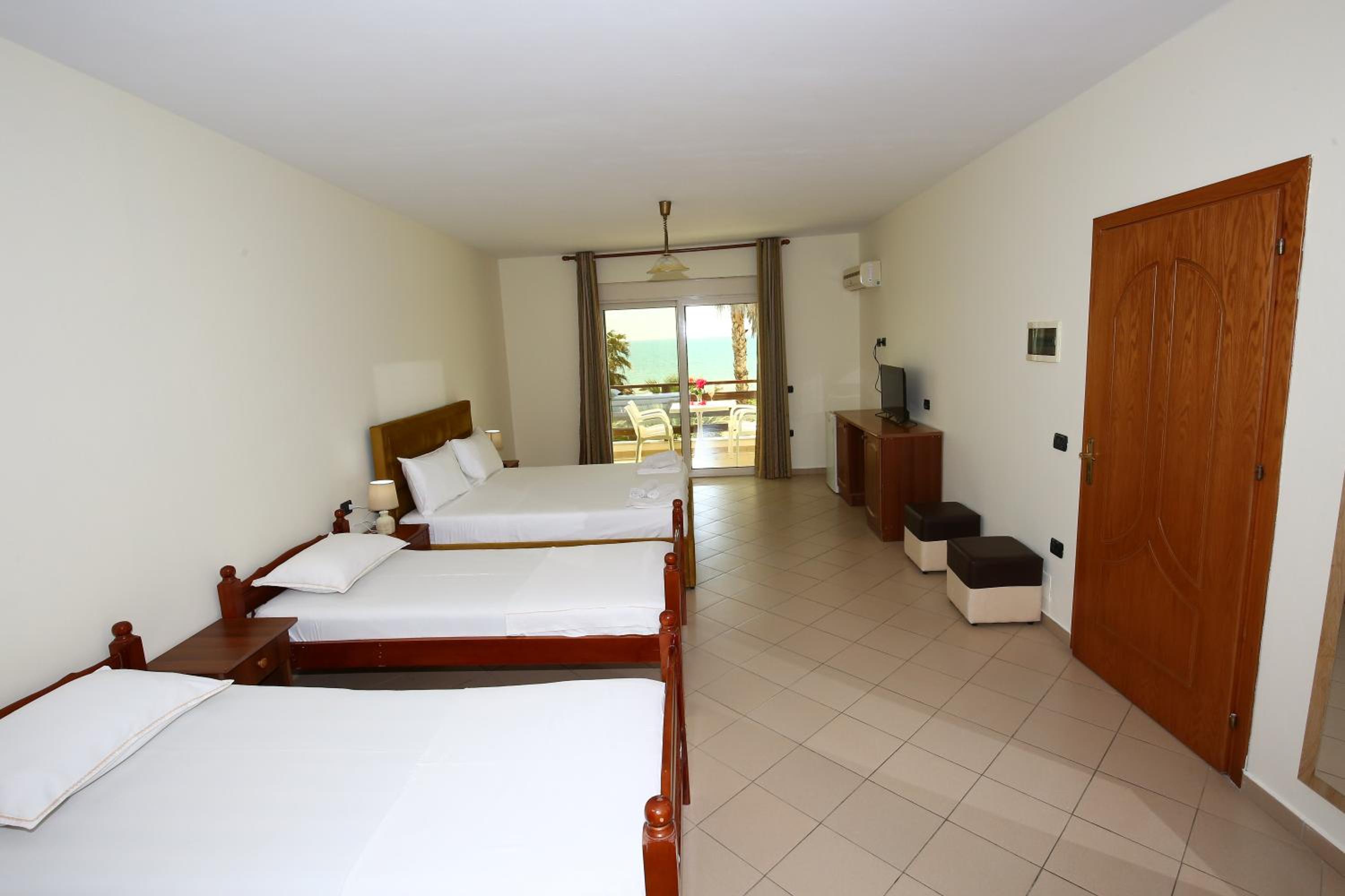 Quadruple Room with Sea View