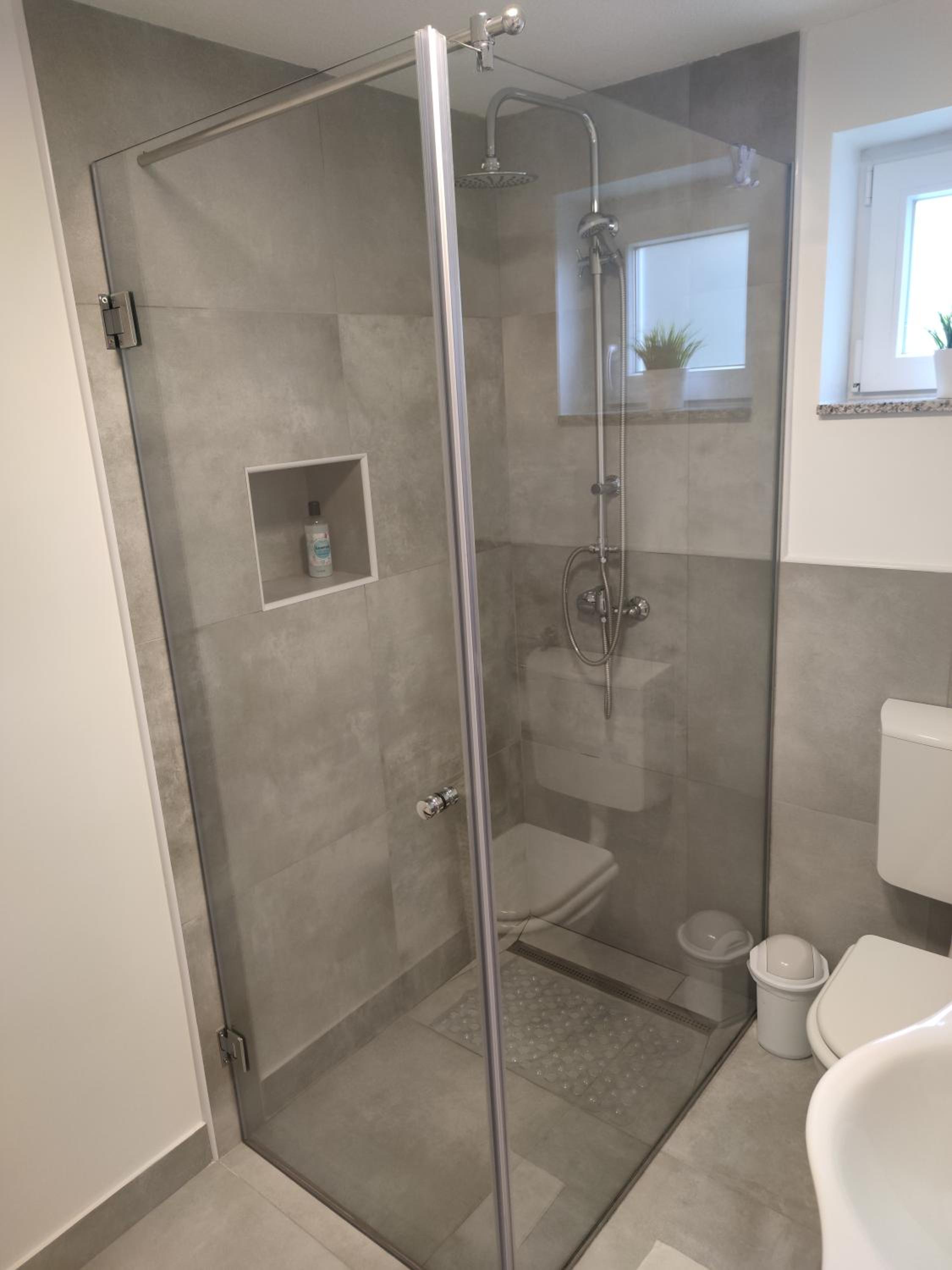 One-Bedroom Apartment - Photo 13