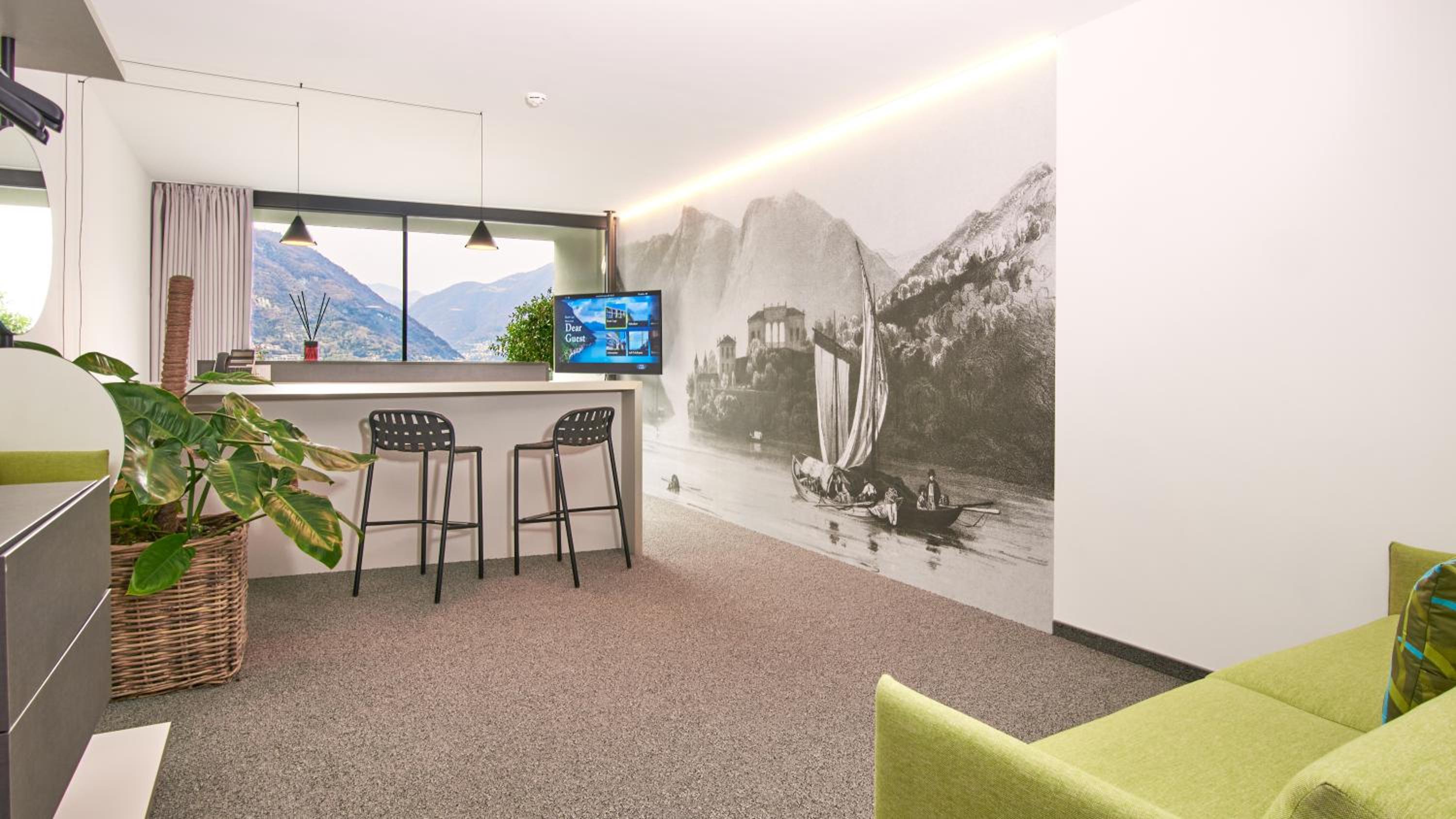 King Room with Lake View photo 2