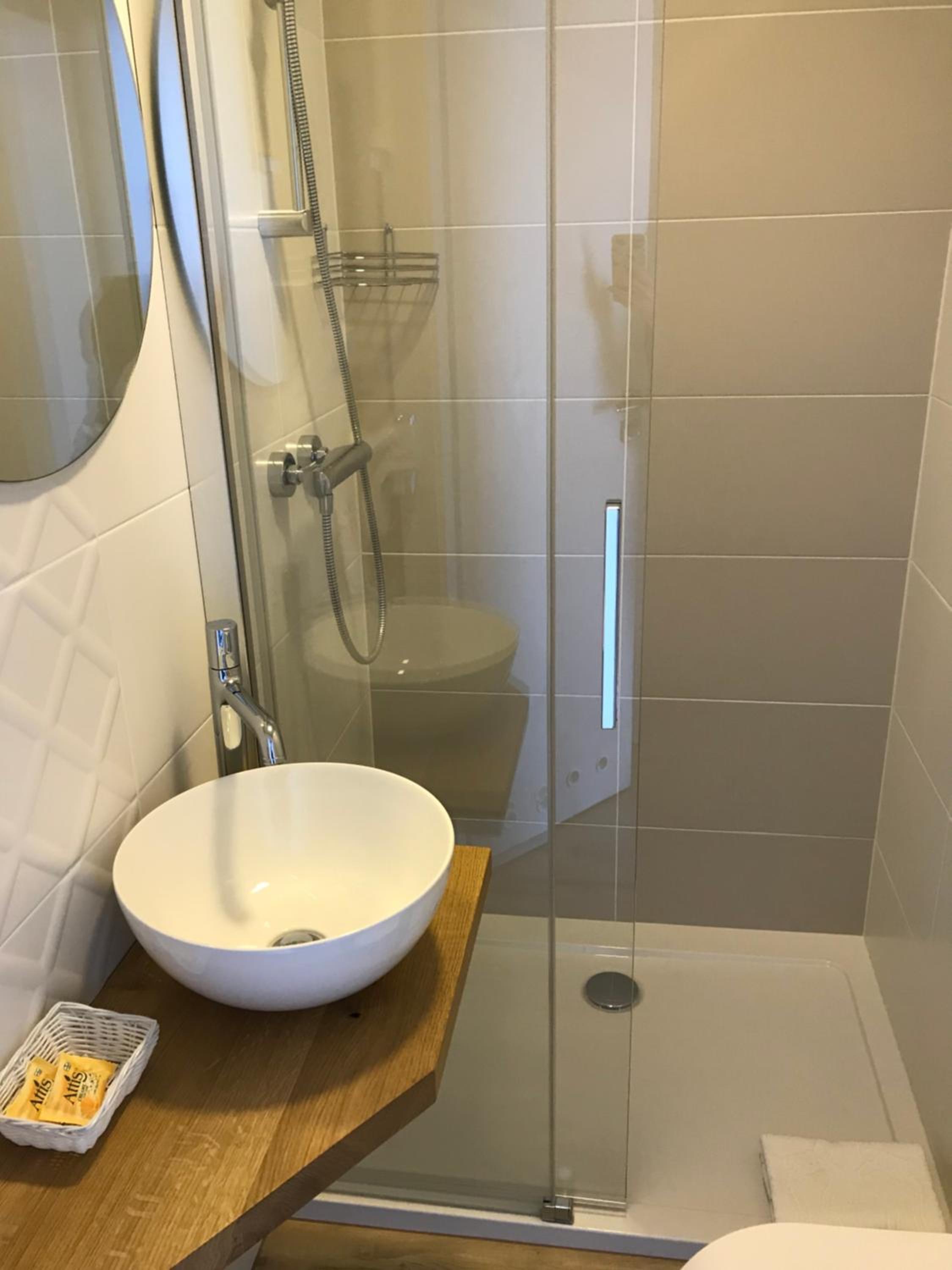 Double Room with Private Bathroom photo 1