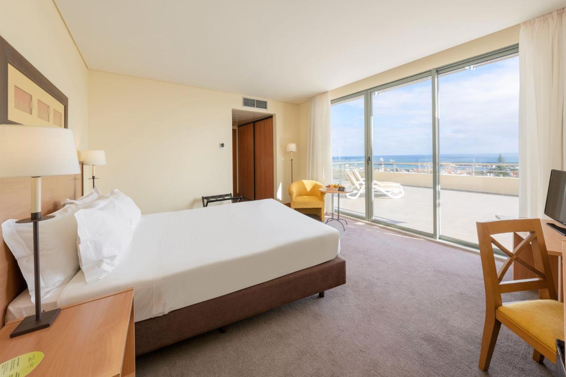 Superior Double or Twin Room with Balcony - Photo 6