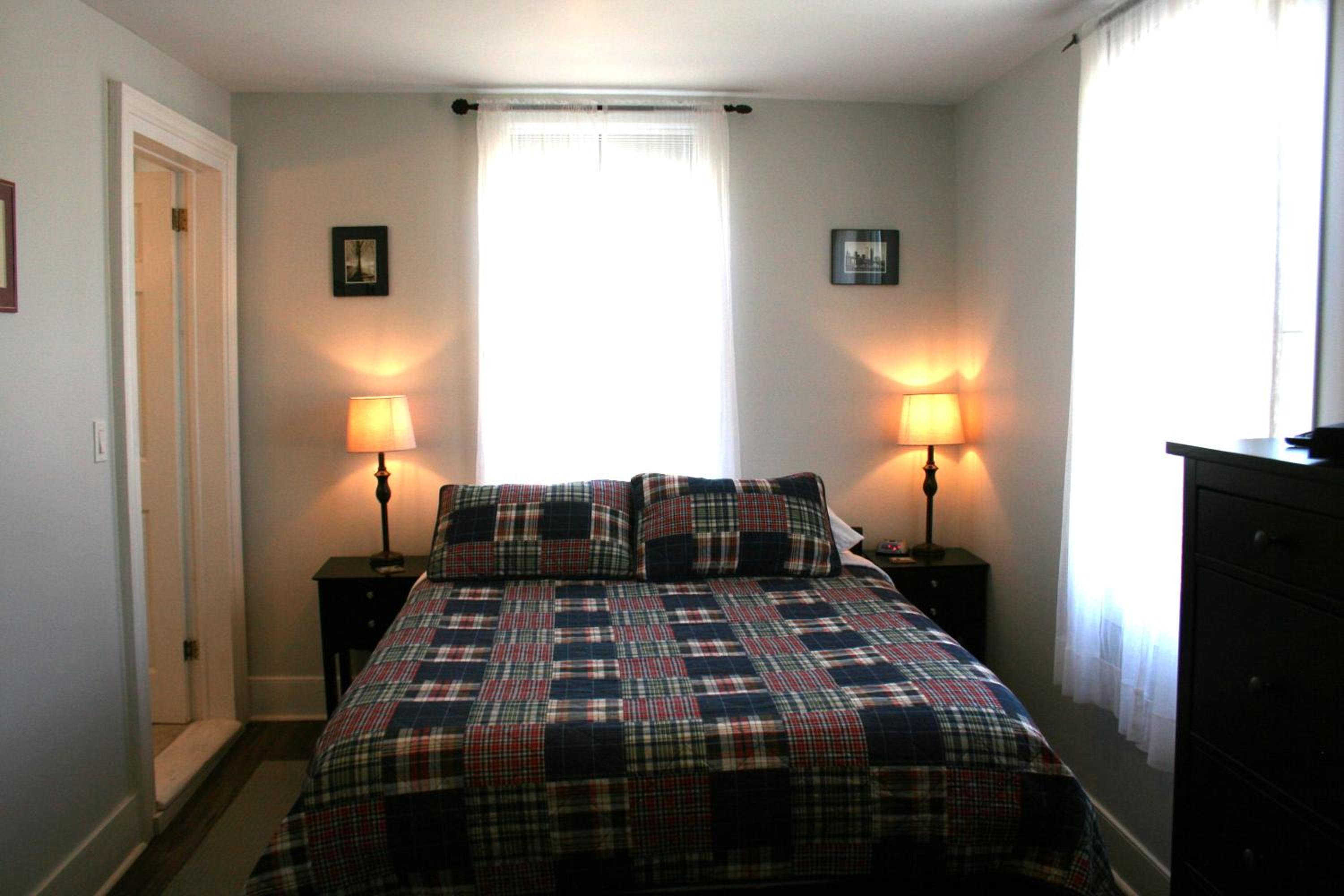 Standard Queen Room photo 3