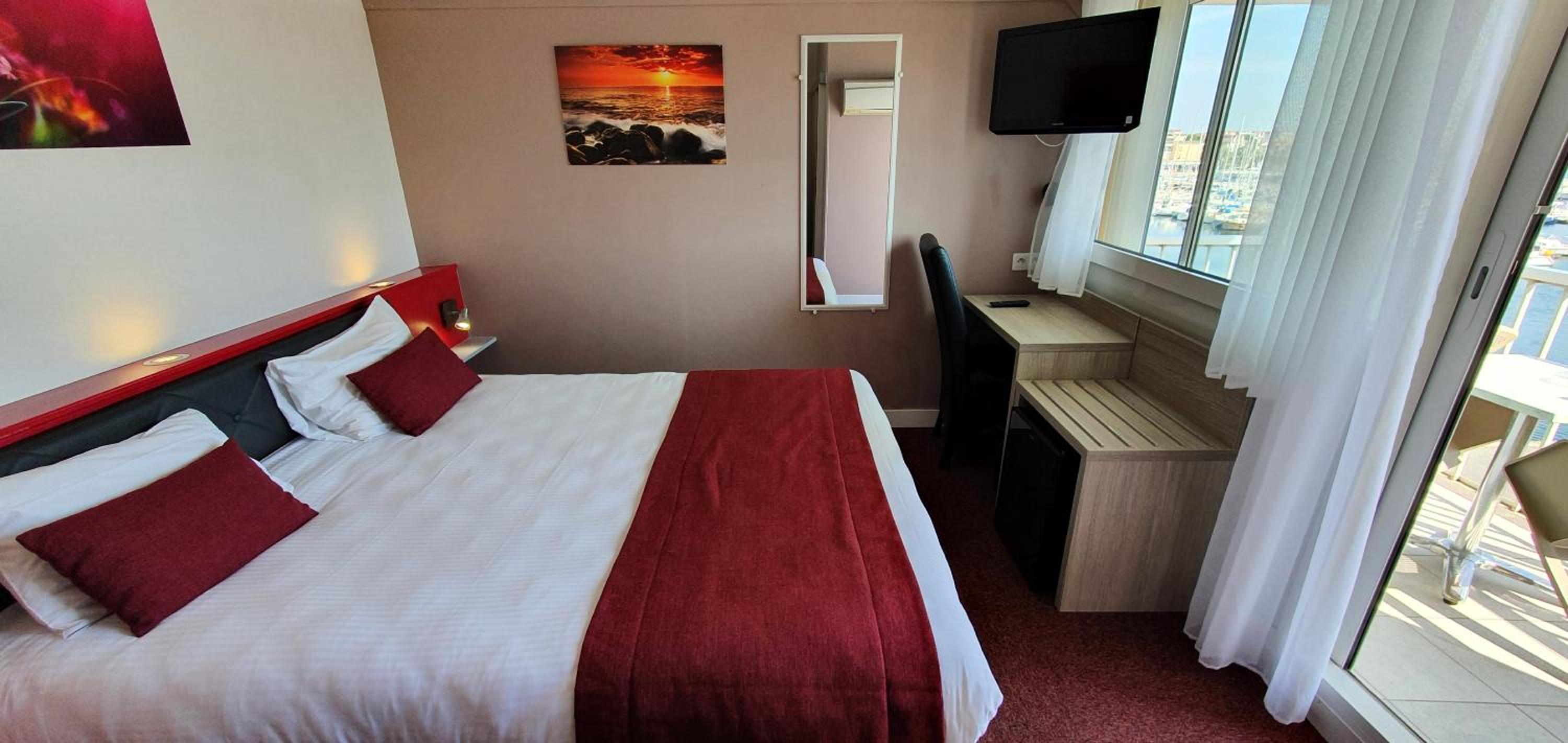 Double Room Panorama with Balcony photo 3