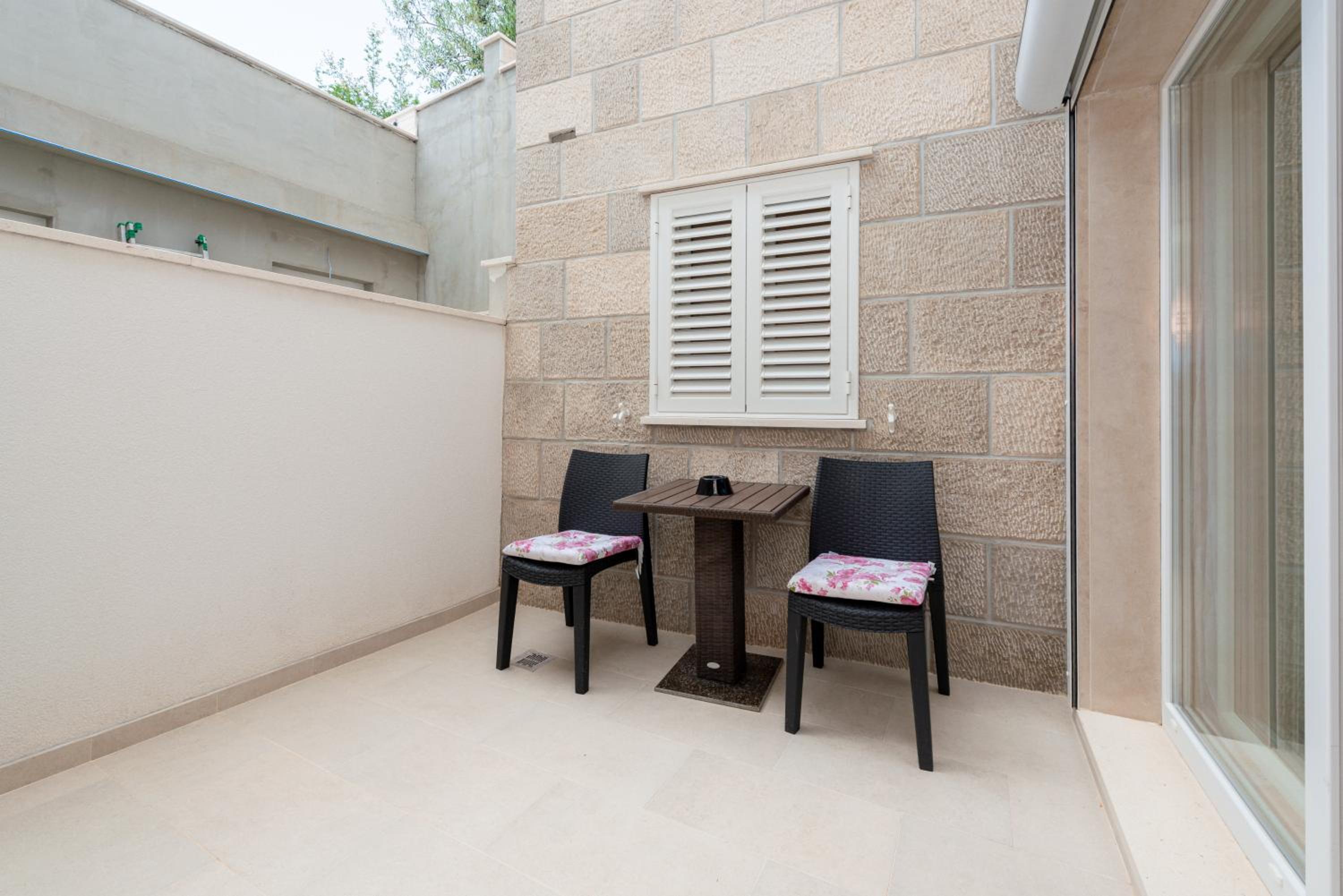 Studio with Terrace