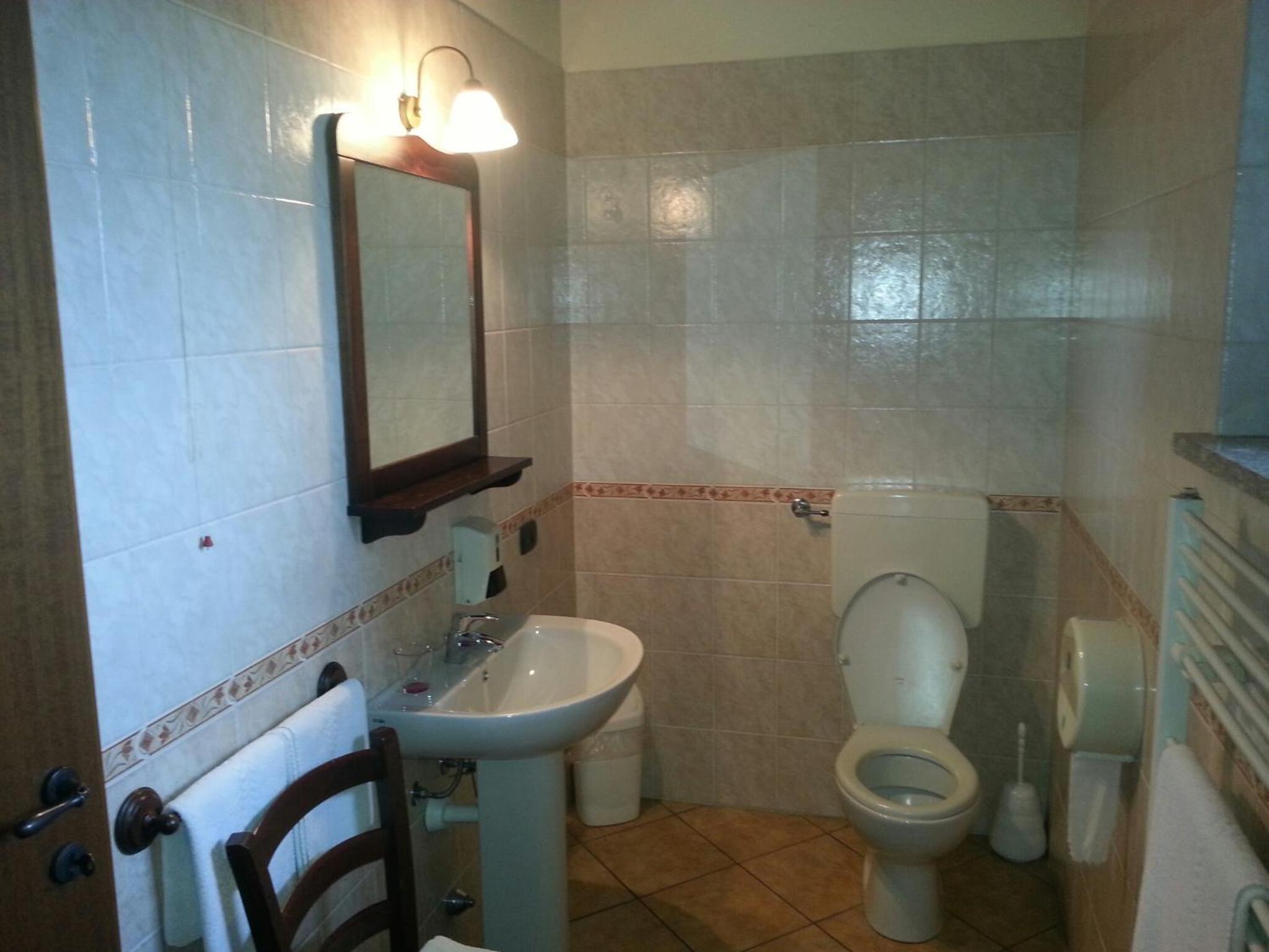 Triple Room with Balcony - Photo 3