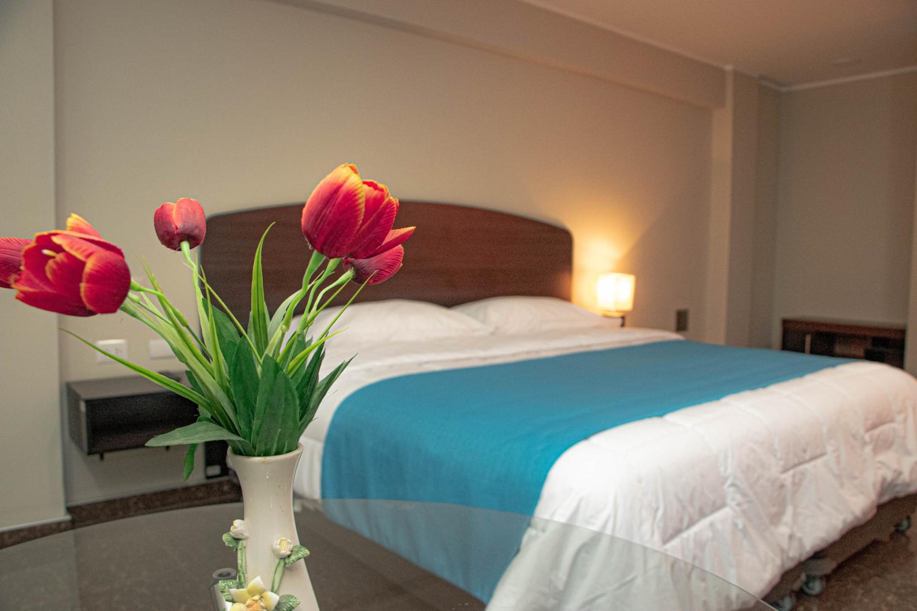 King Suite with Spa Bath photo 2