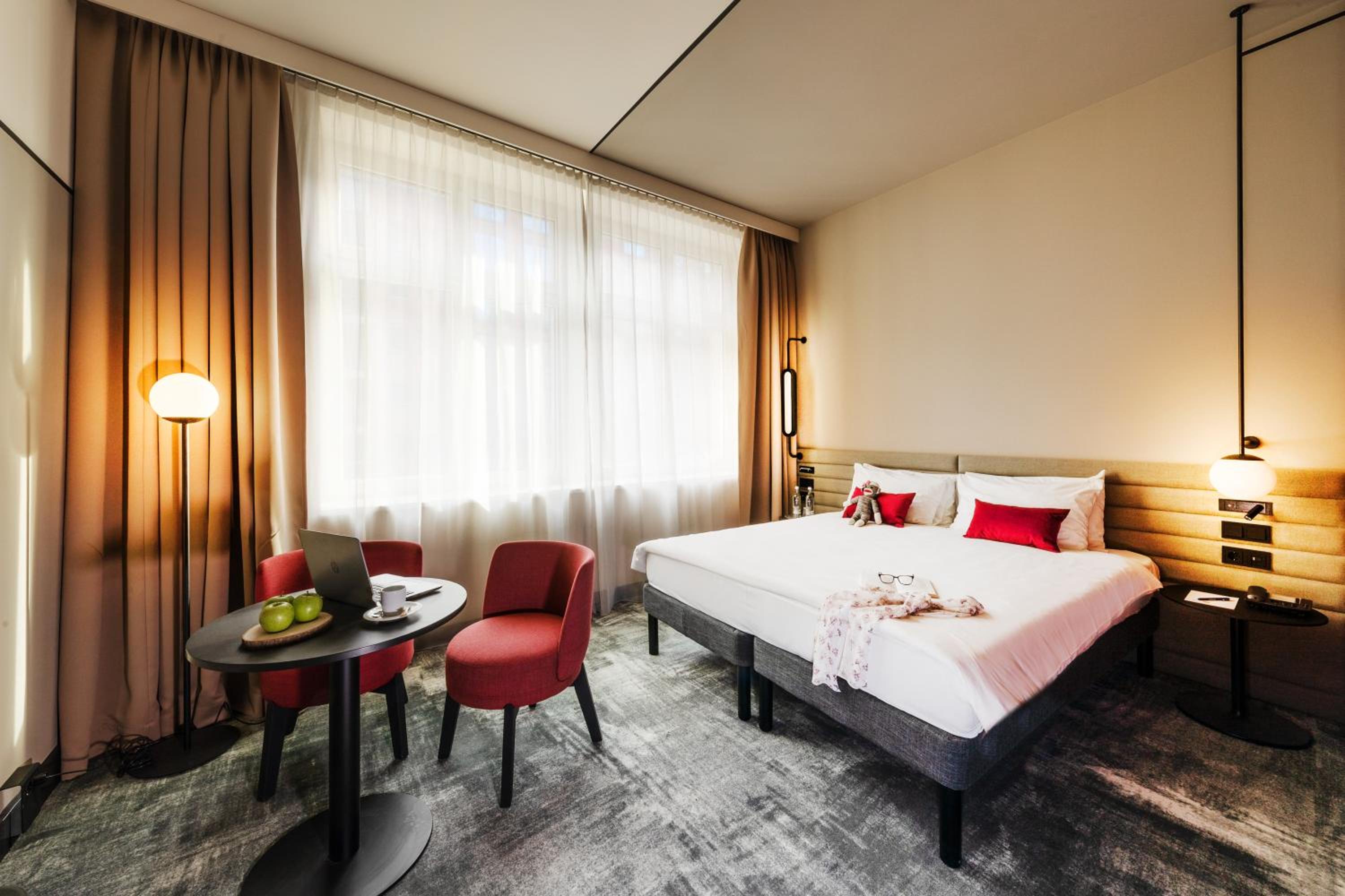 Executive King Room (with two separate mattresses) - Photo 2