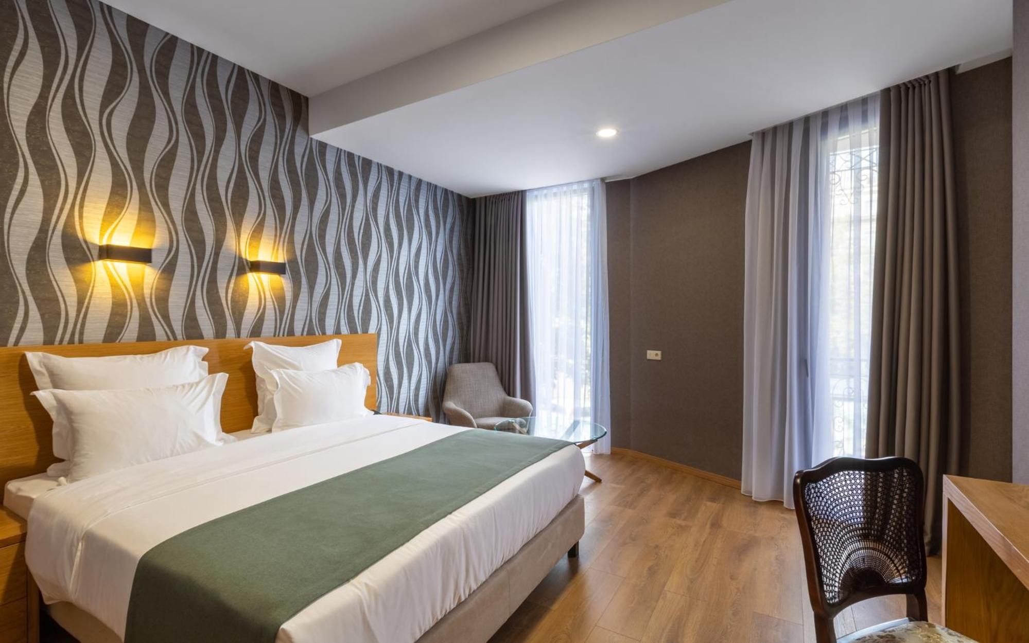 Standard King Room