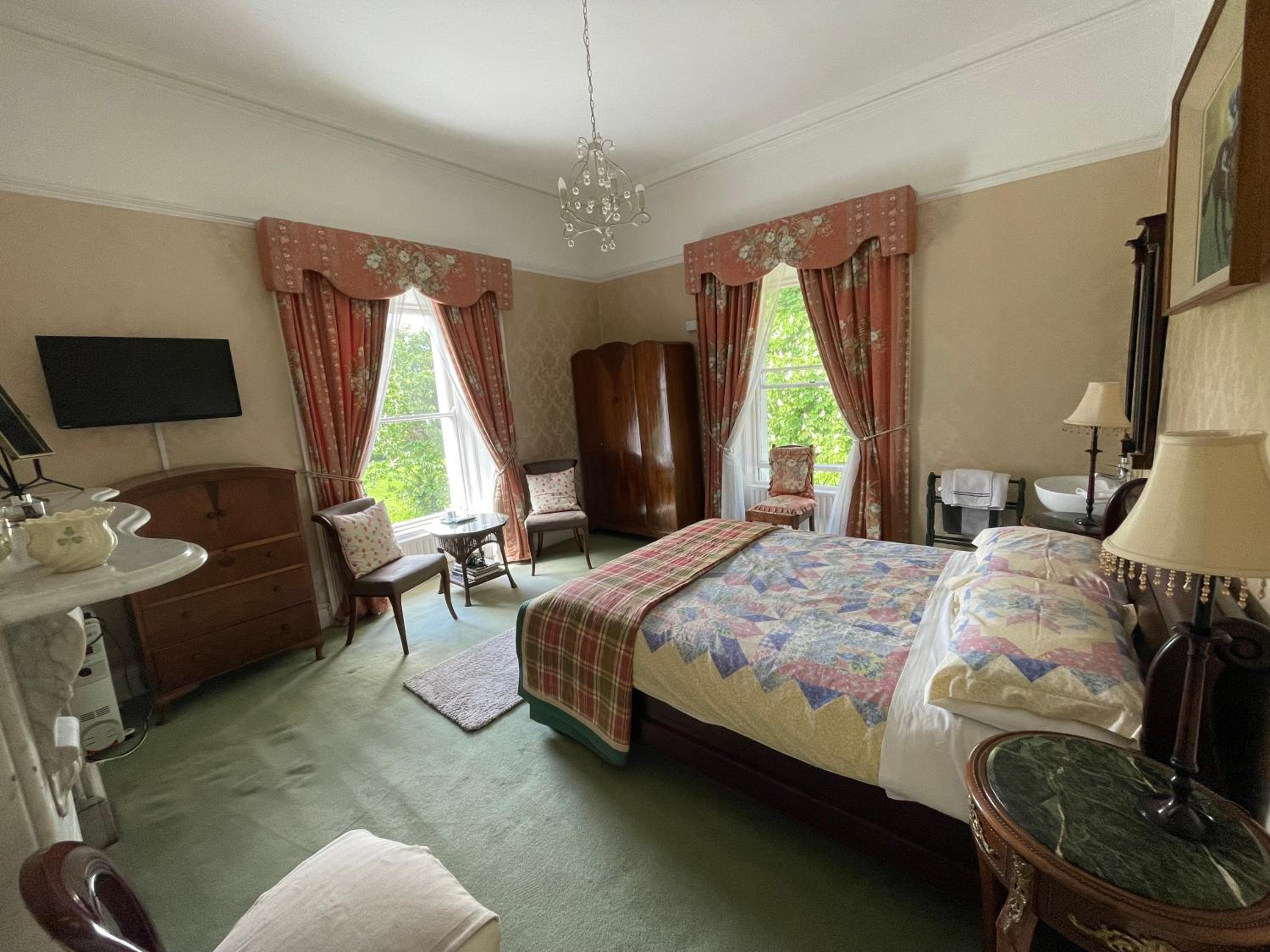 Double Room - Photo 4