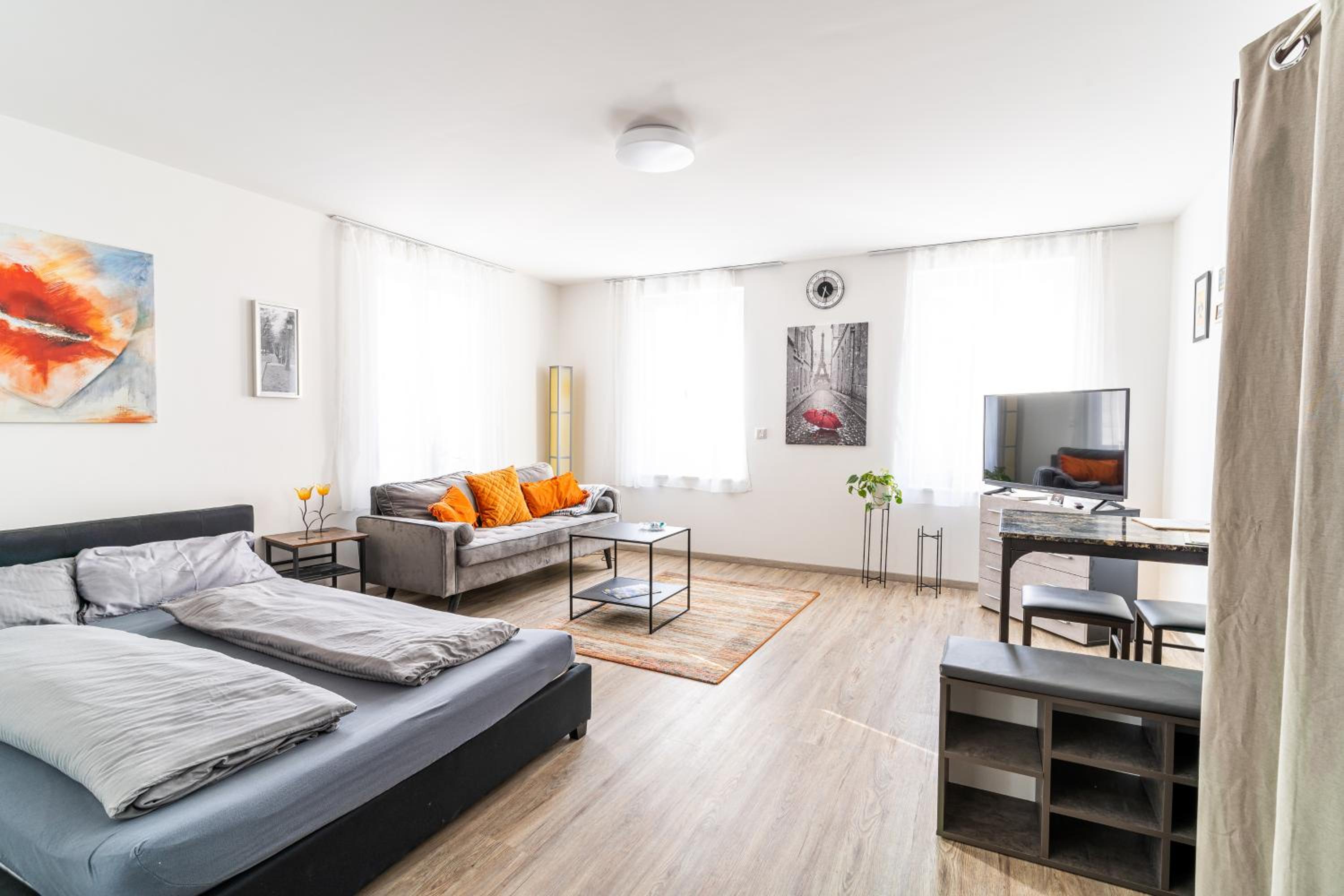 Apartment photo 1