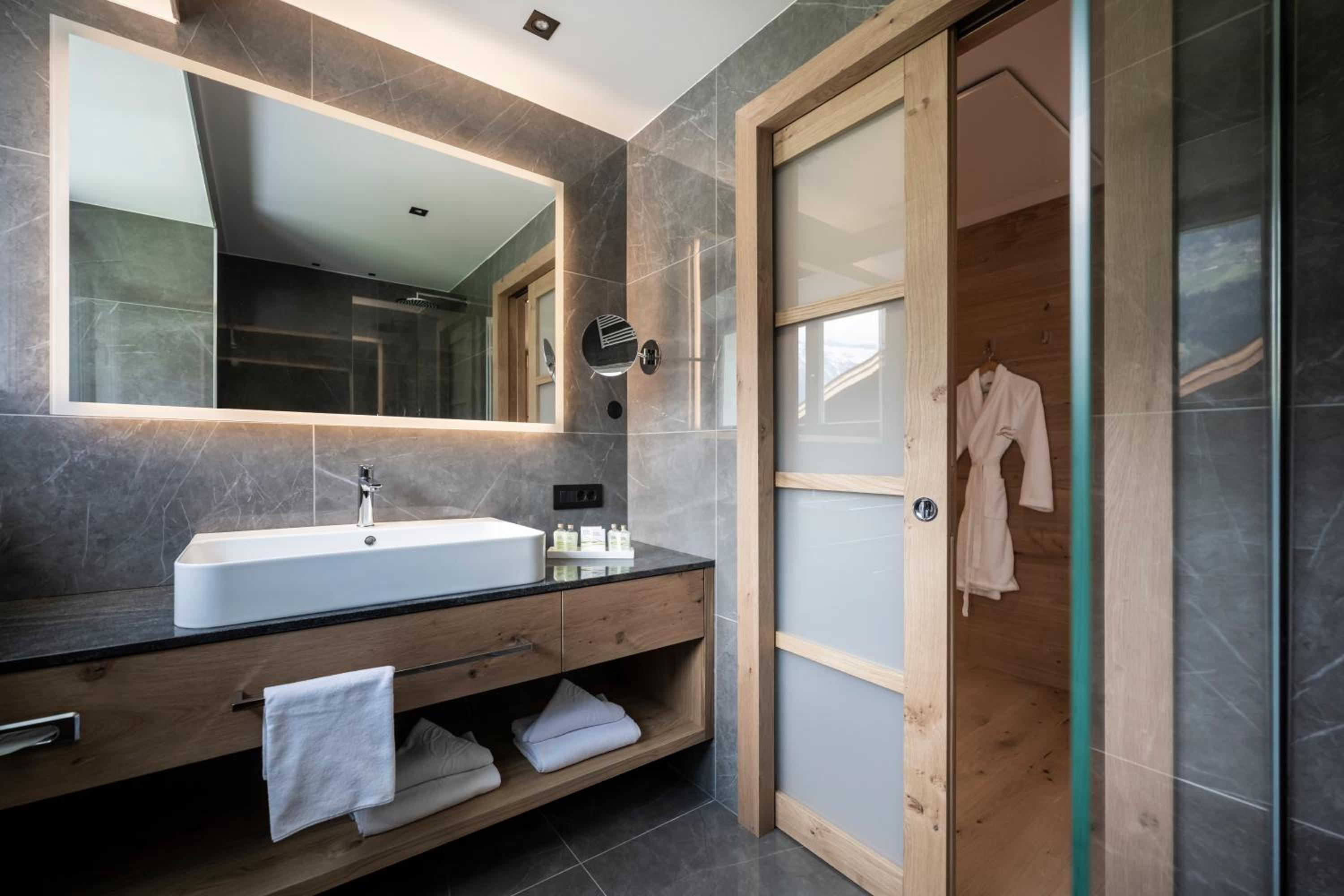 Double Room - Photo 3