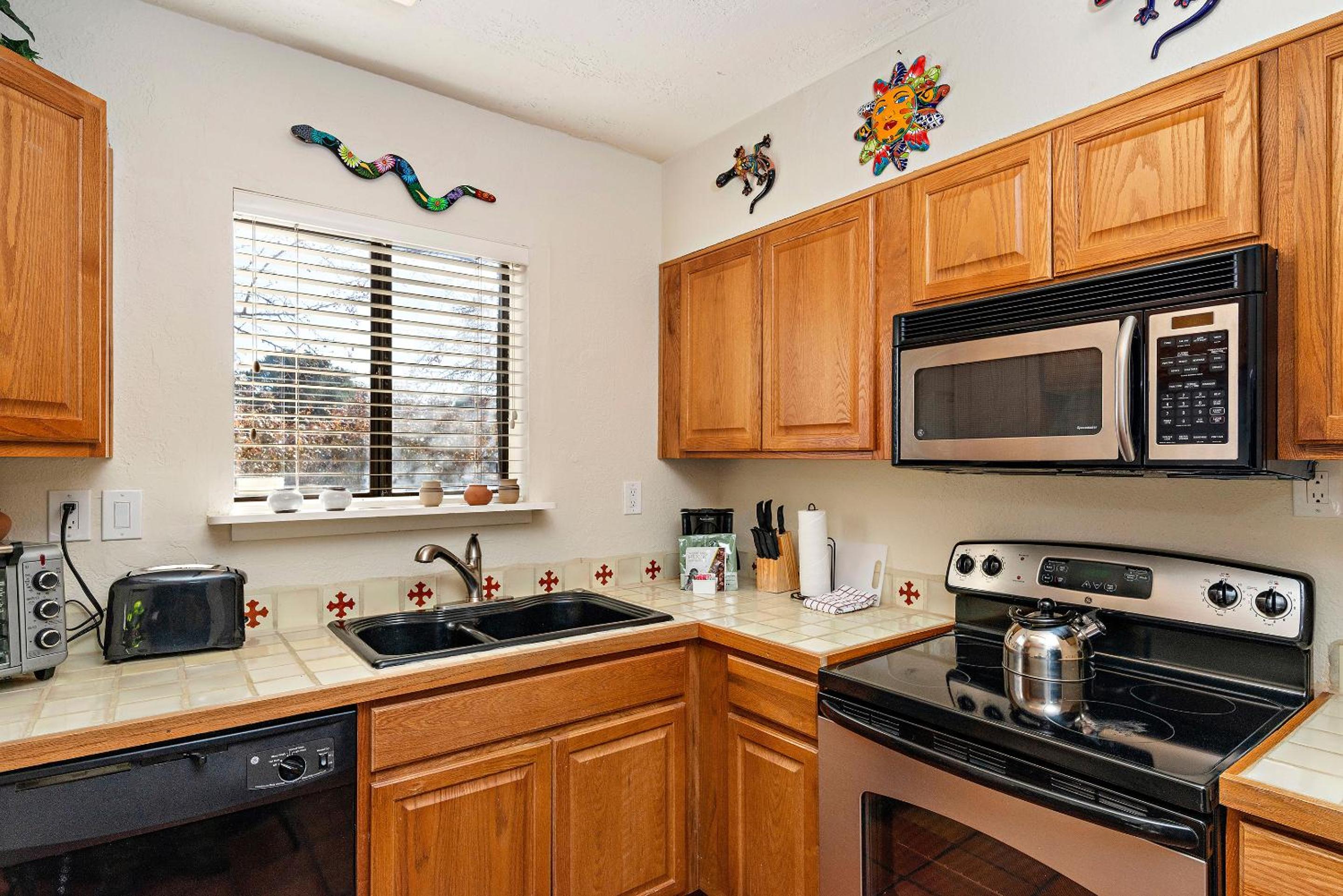 1 Bedroom Condominium  - Photo 16