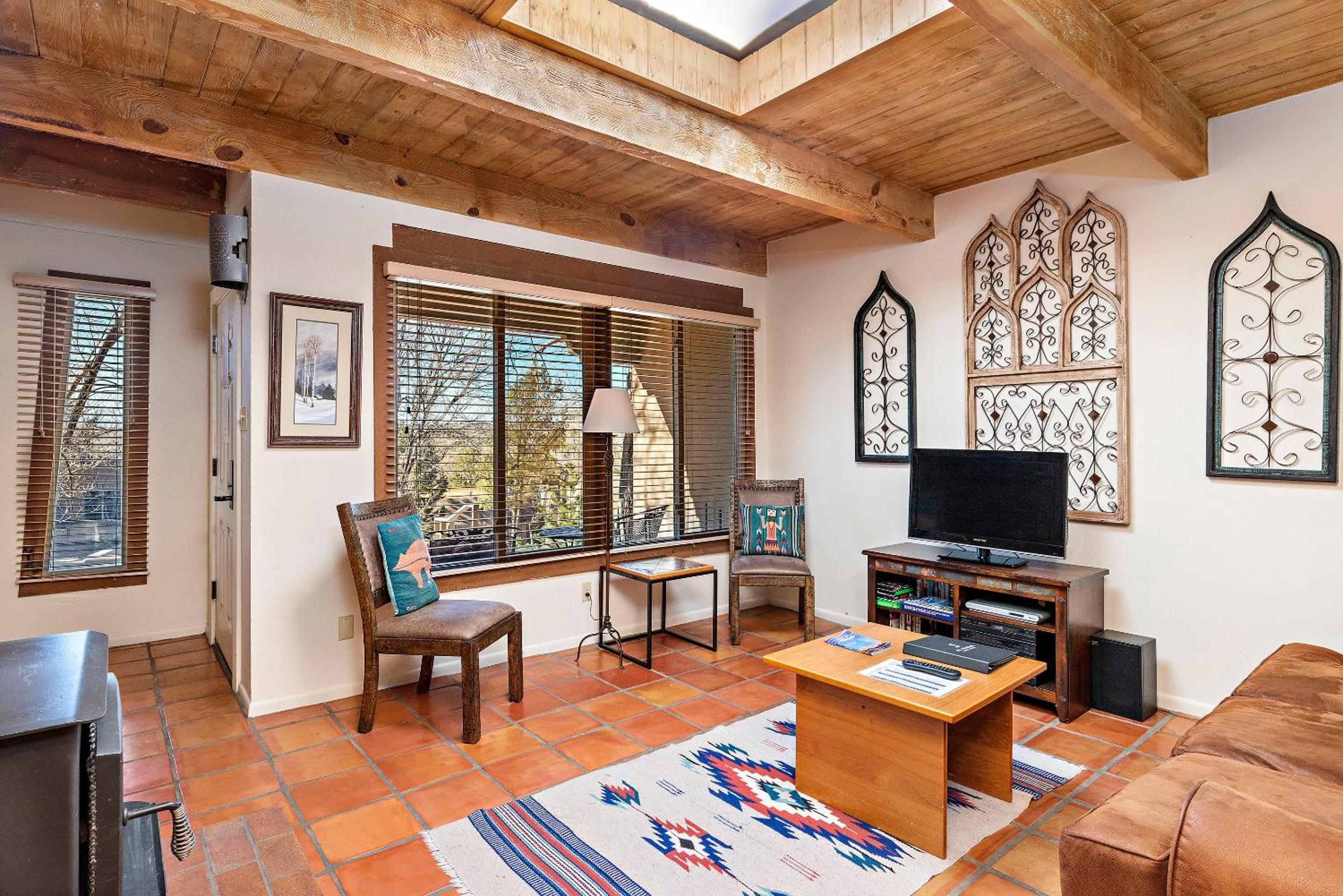1 Bedroom Condominium  - Photo 28