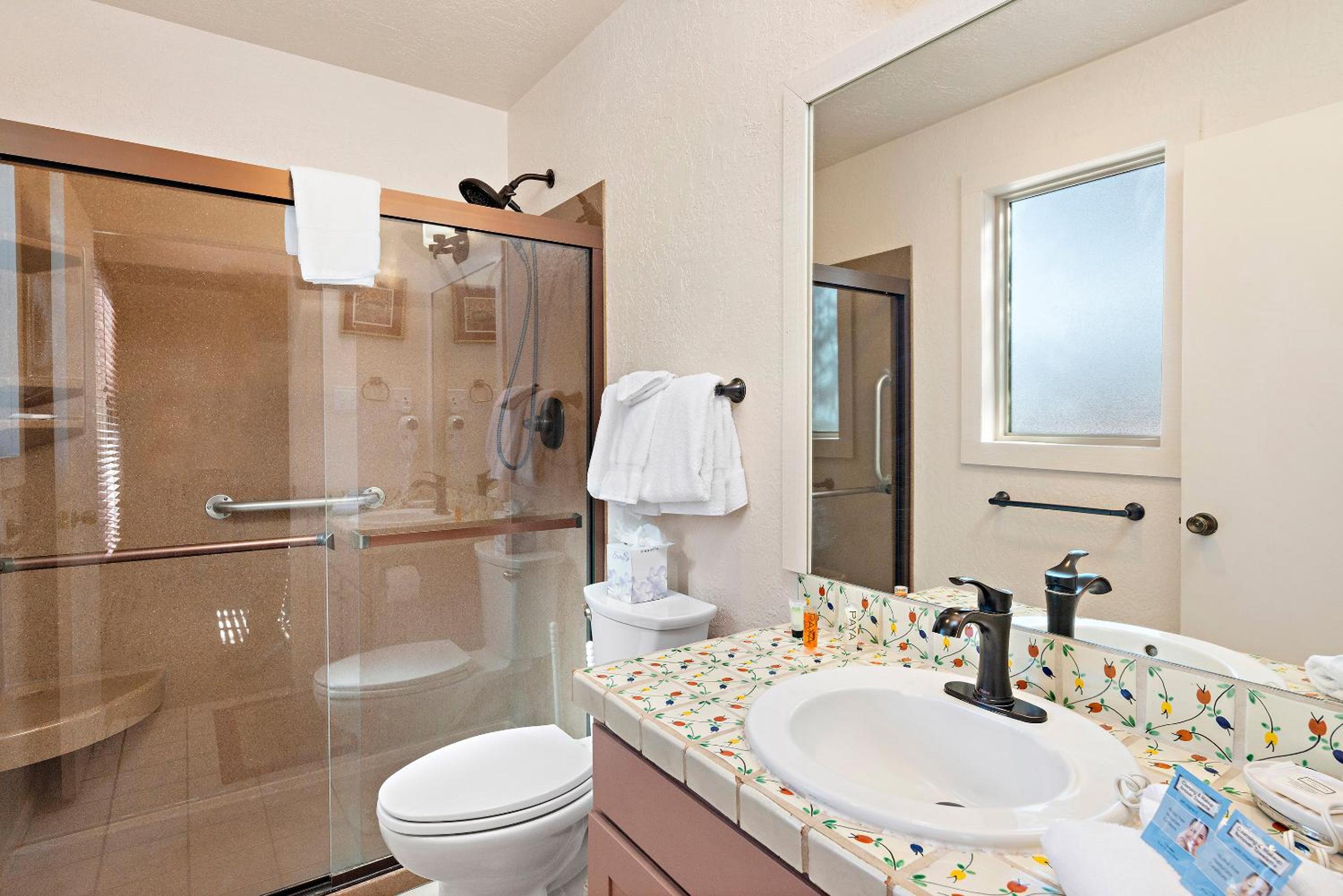 2 Bedroom Condominium  - Photo 18