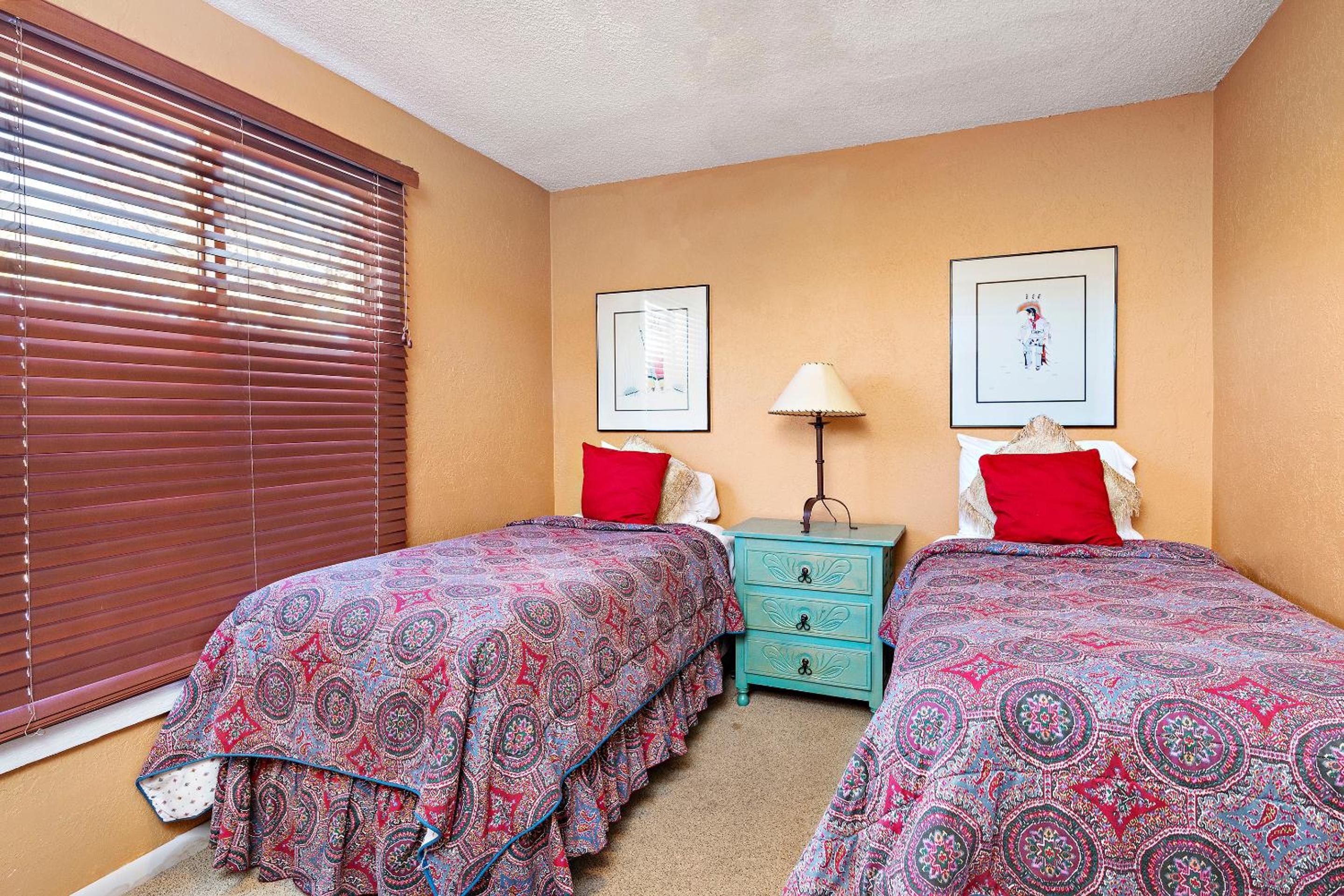2 Bedroom Condominium  - Photo 25