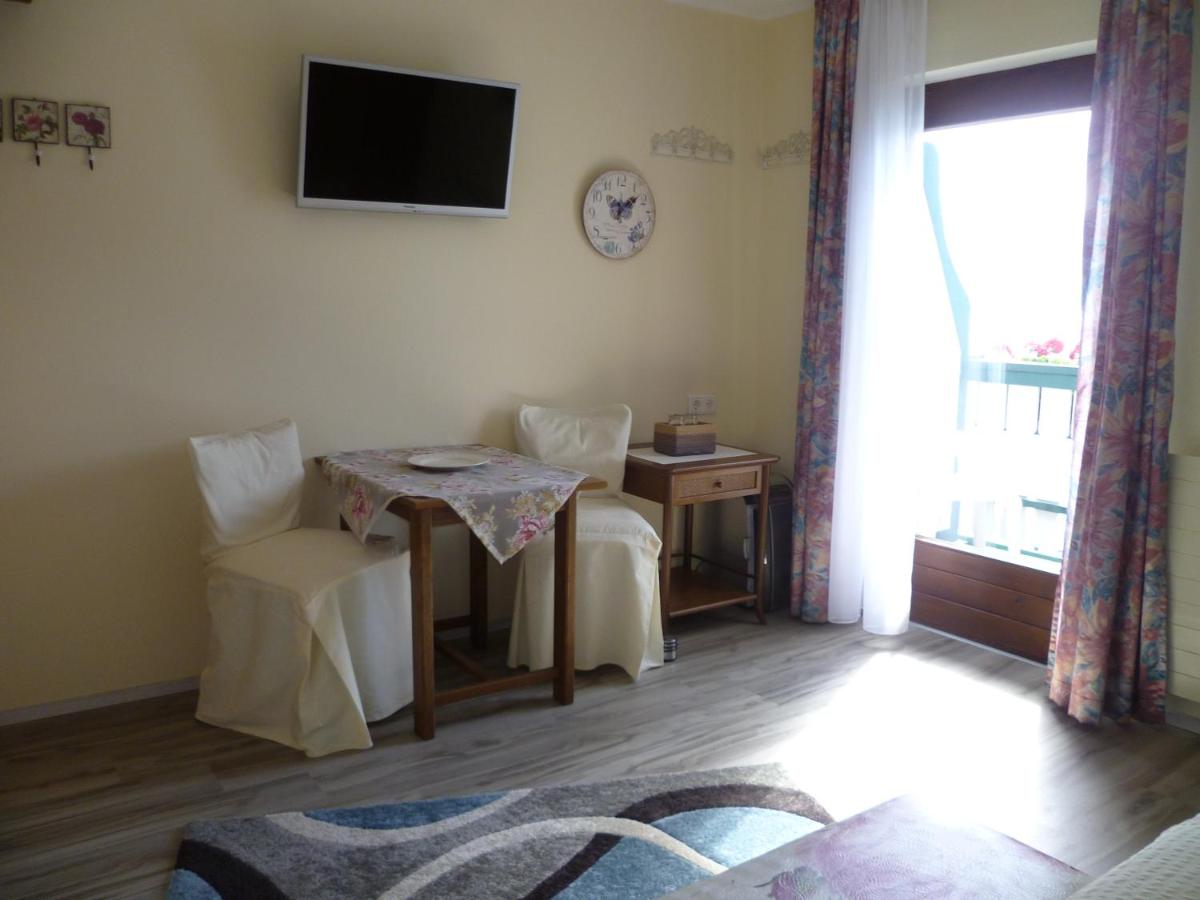 Double Room with Balcony photo 3