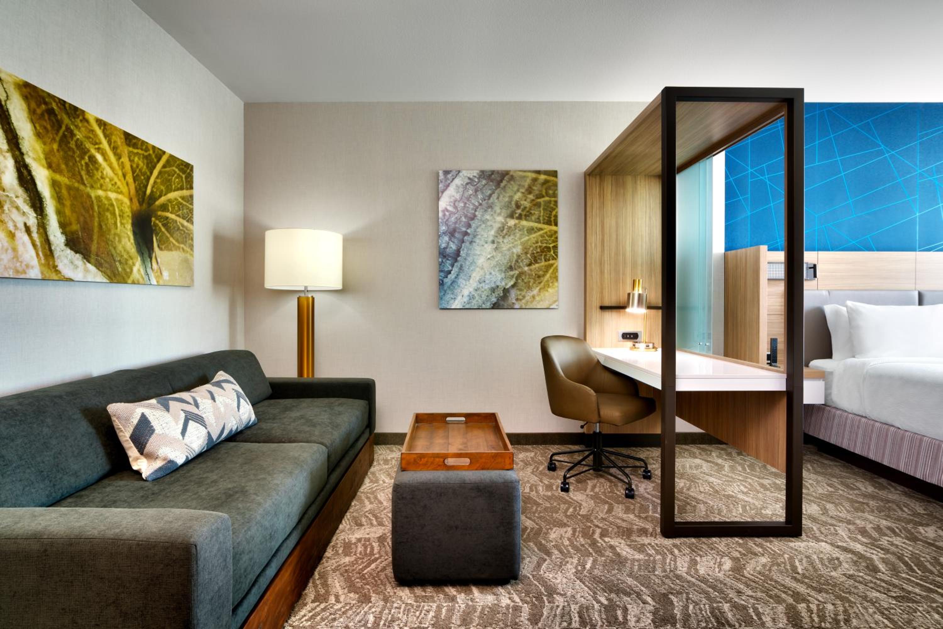 Suite with Two Queen Trundle Beds  - Photo 12