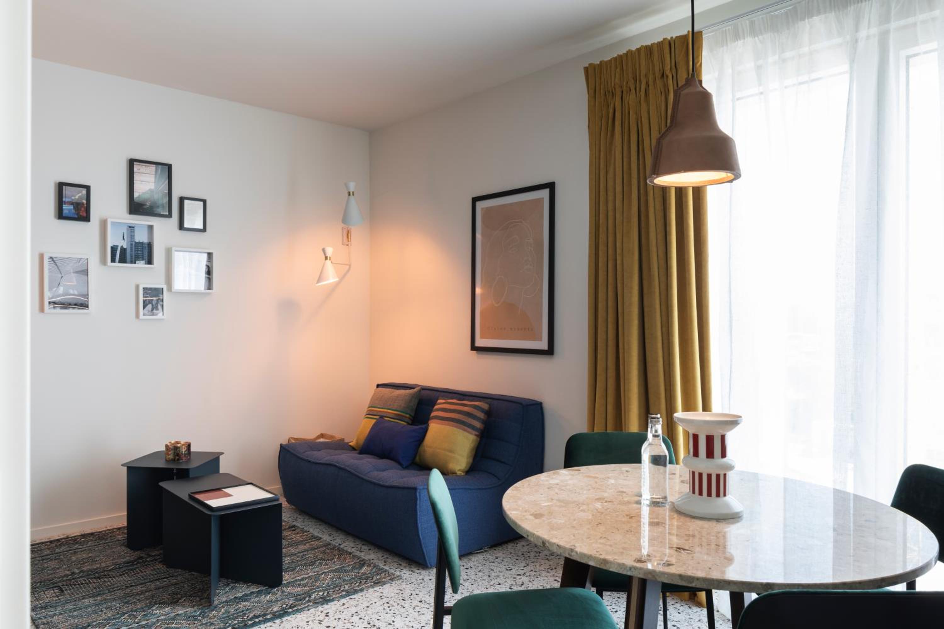 Deluxe Room - Photo 7