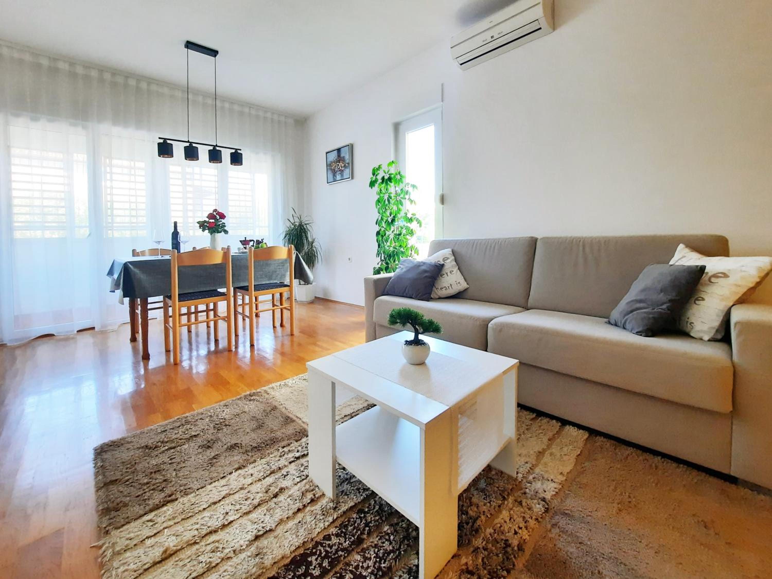One-Bedroom Apartment - Photo 22