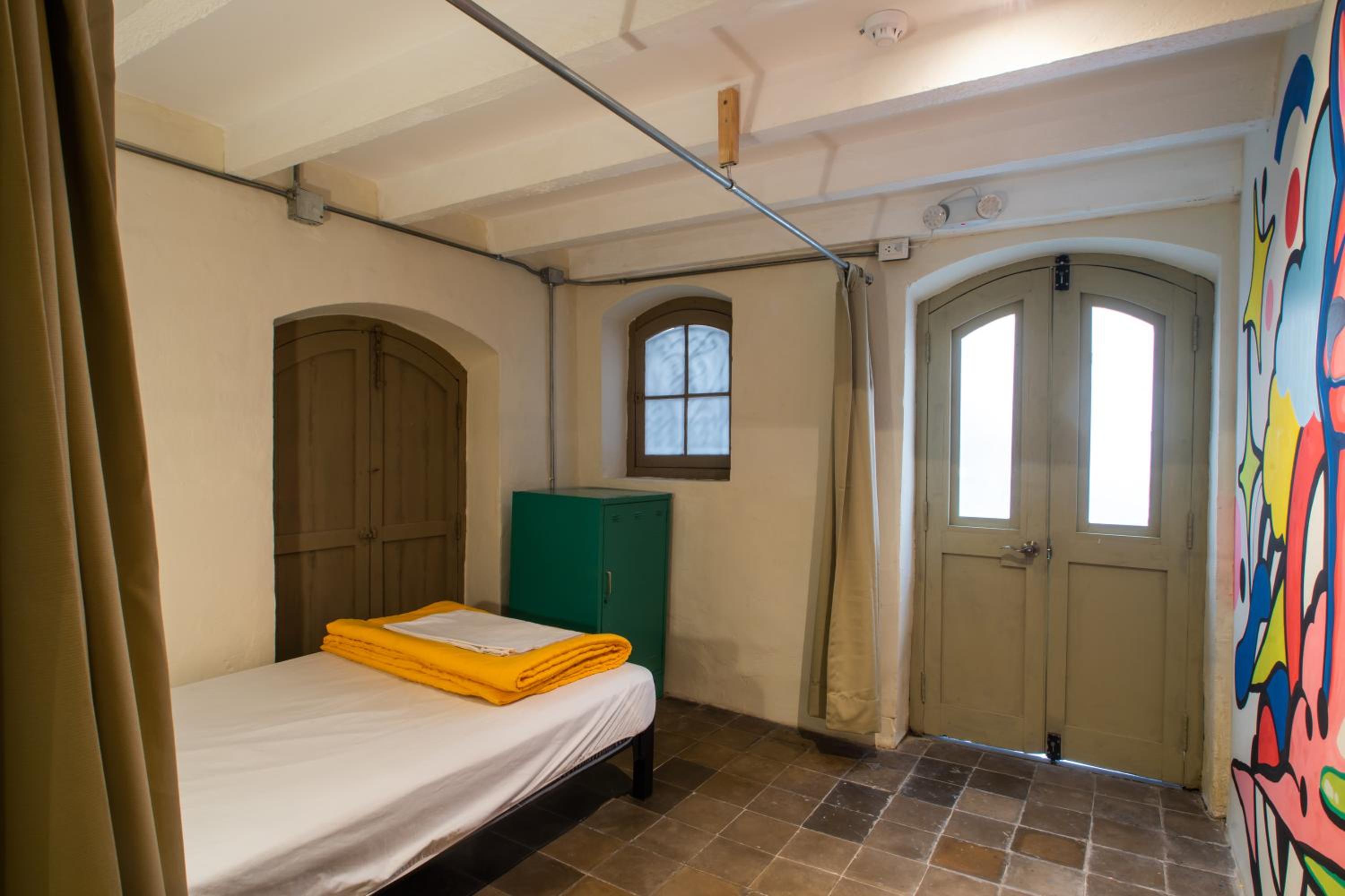 Single Bed in 5-Mixed Bed Dormitory Room