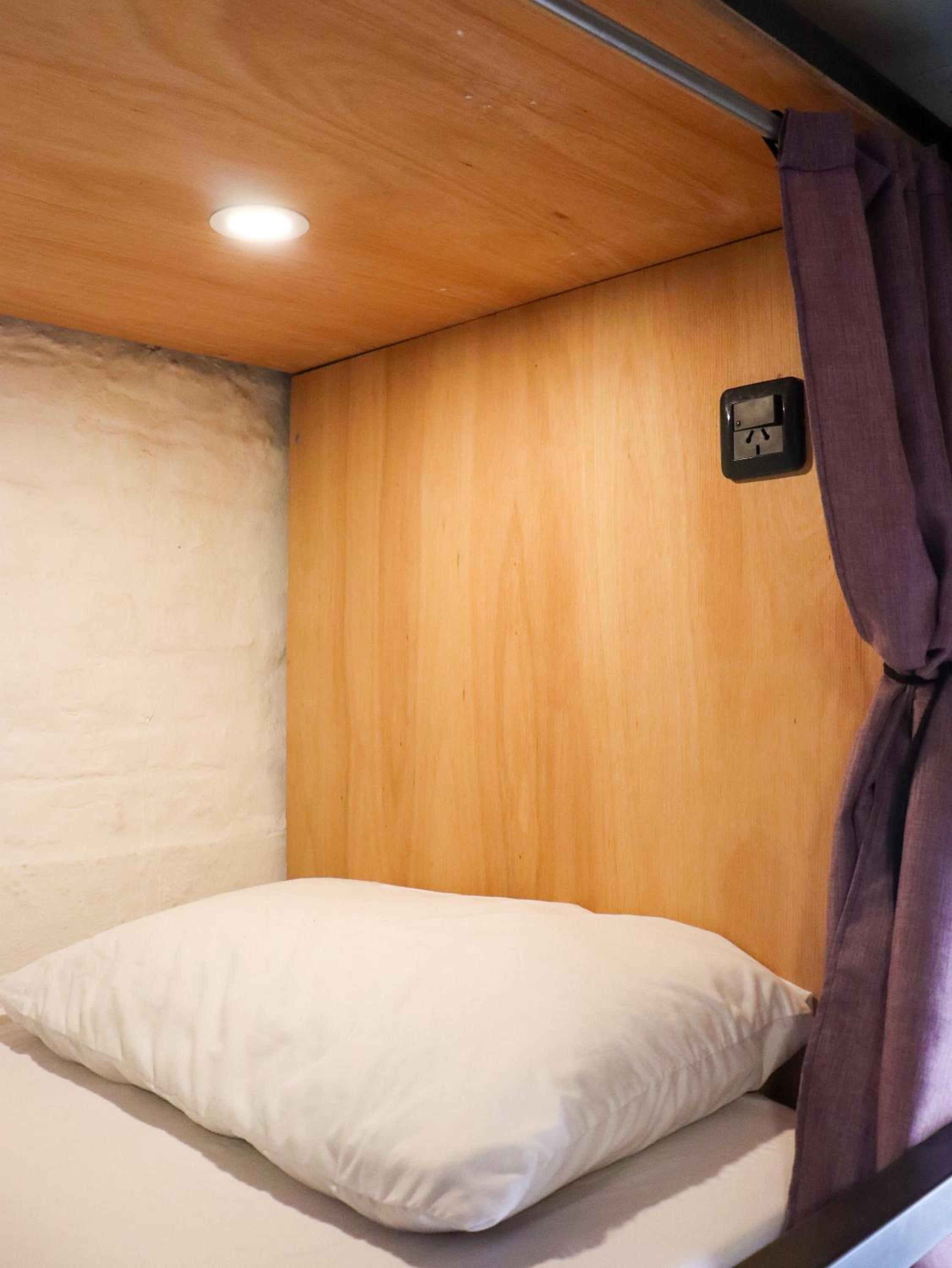 Bed in 6-Bed Mixed Dormitory Room photo 1