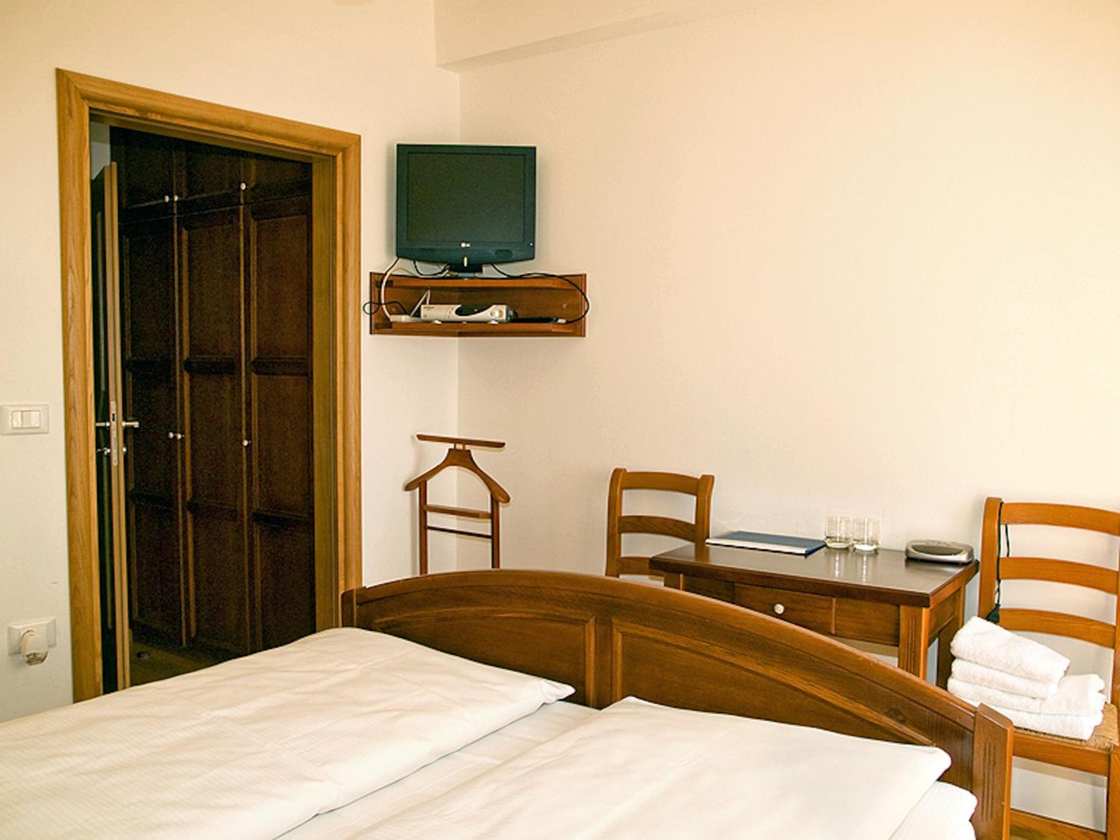 Double or Twin Room photo 1