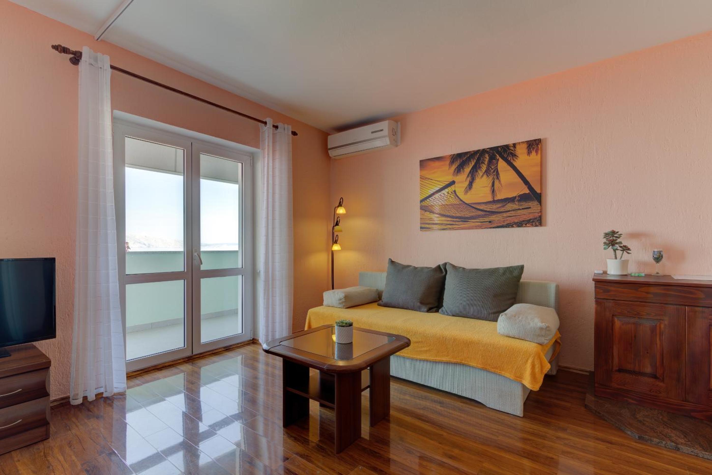 Apartment with Sea View