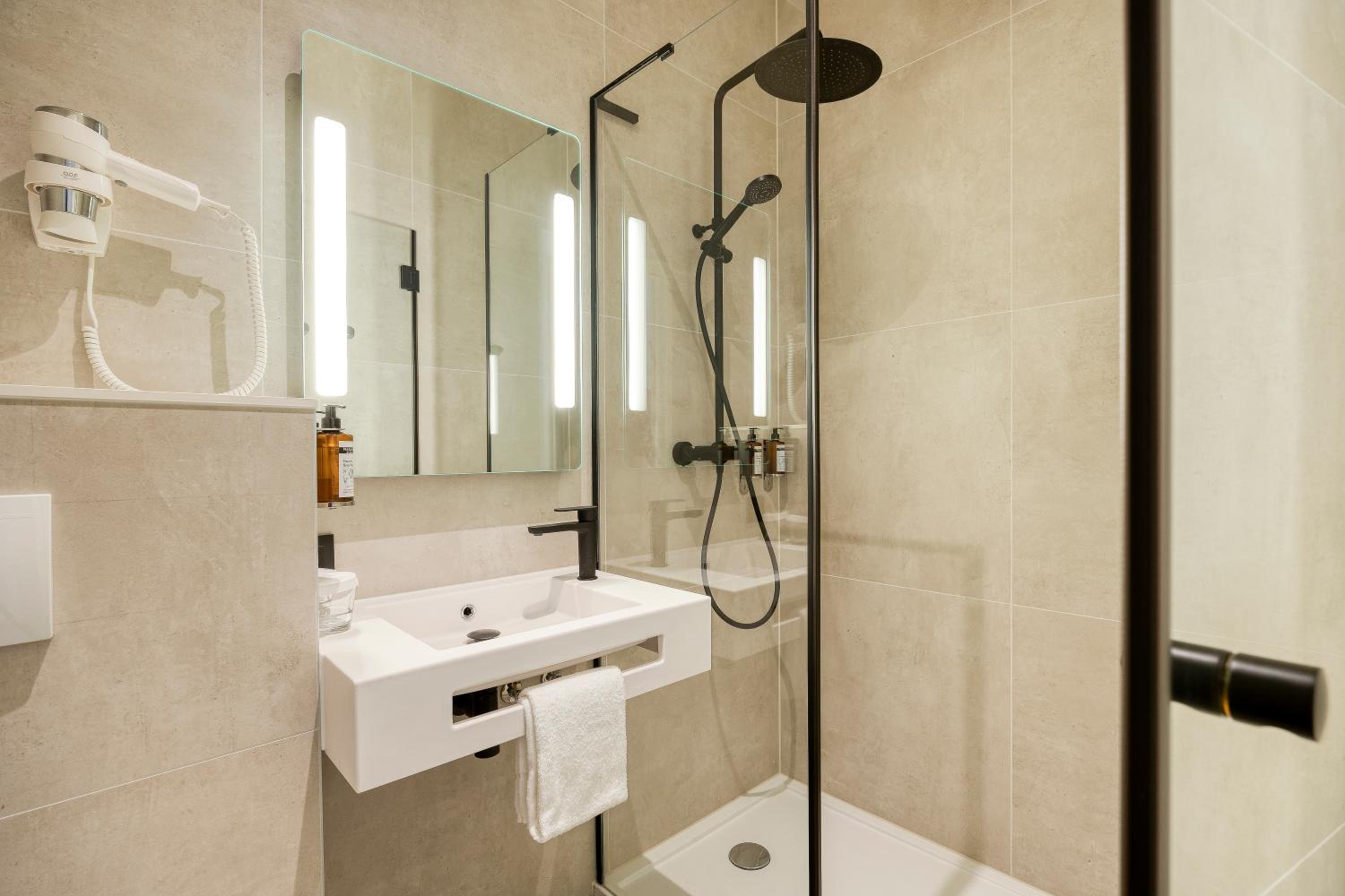 Superior Double Room - Photo 25