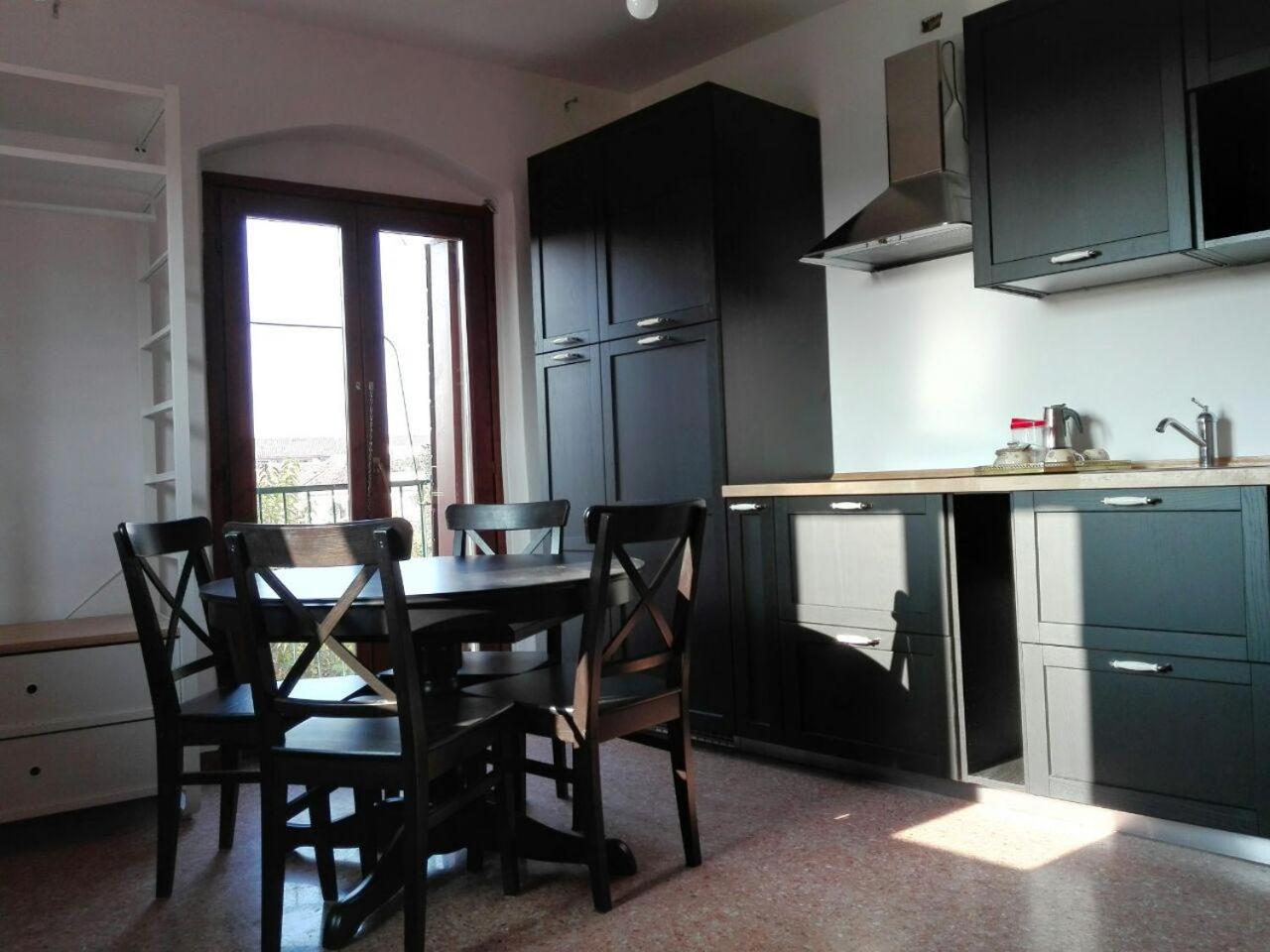 One-Bedroom Apartment - Photo 3