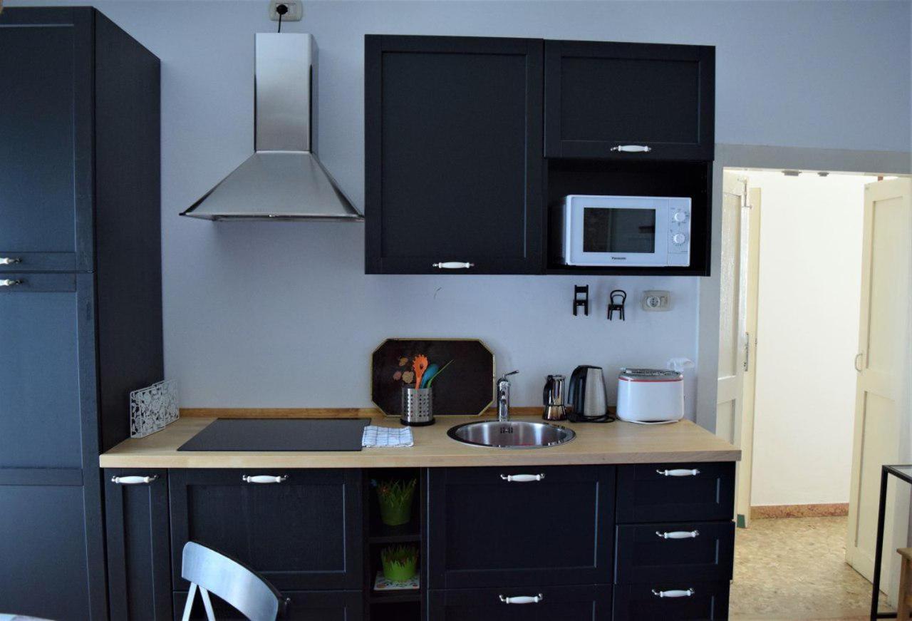 One-Bedroom Apartment - Photo 6