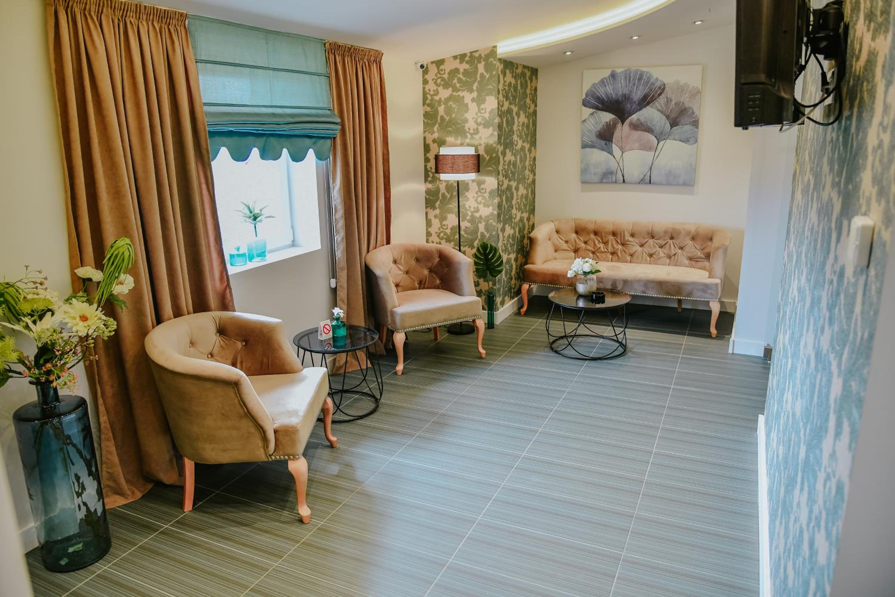 Deluxe Double or Twin Room