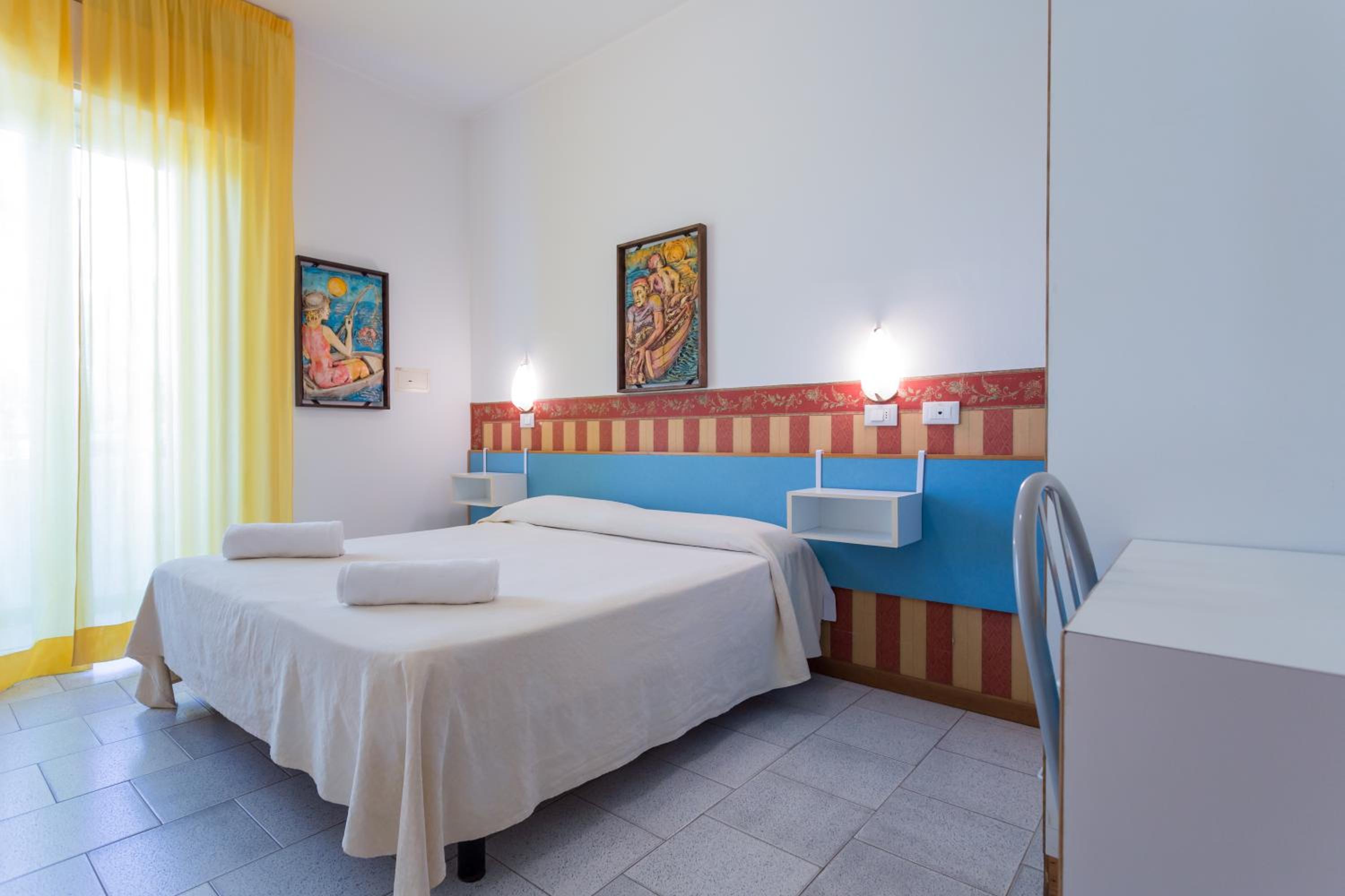 Superior Double or Twin Room with Terrace - Photo 4