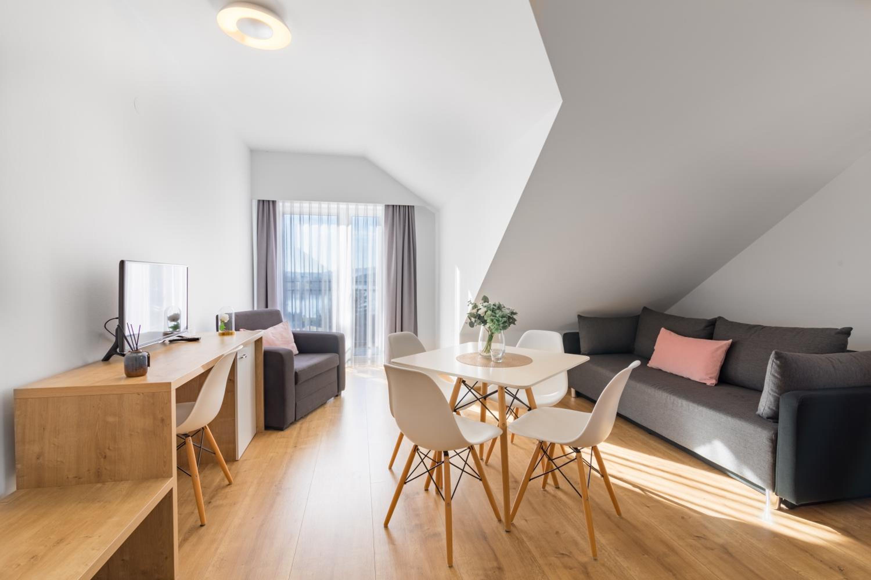 Apartment with Lake View photo 1