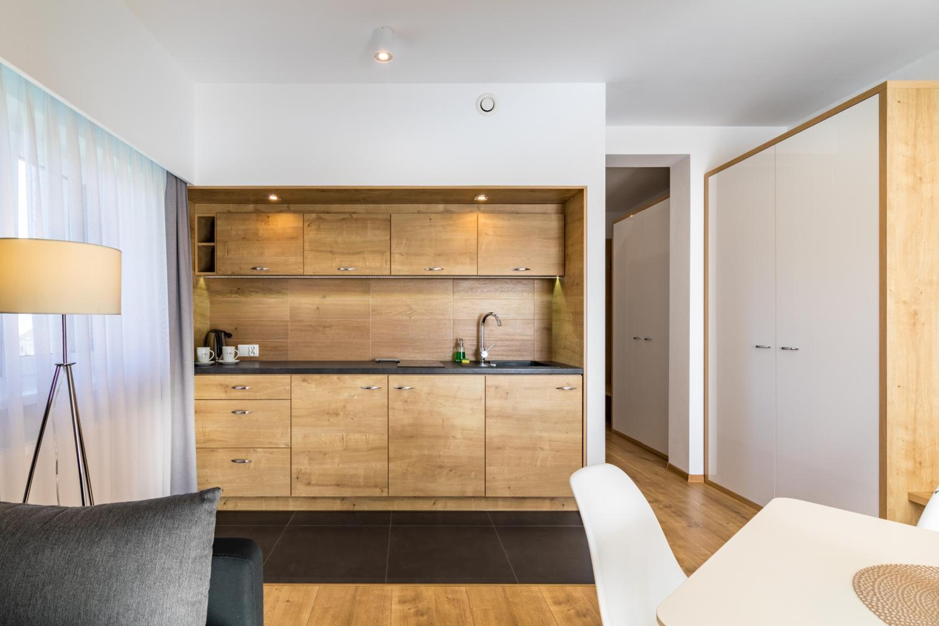 Apartment with Lake View photo 2