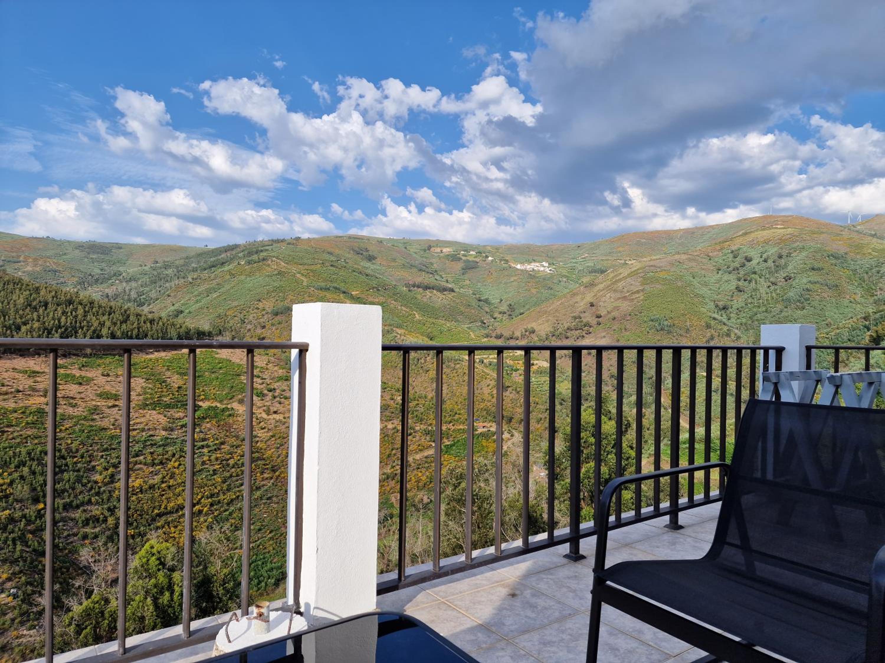 Family Room with Balcony - Photo 7
