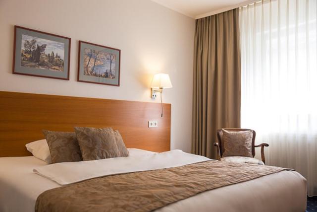 Double Room - Photo 4