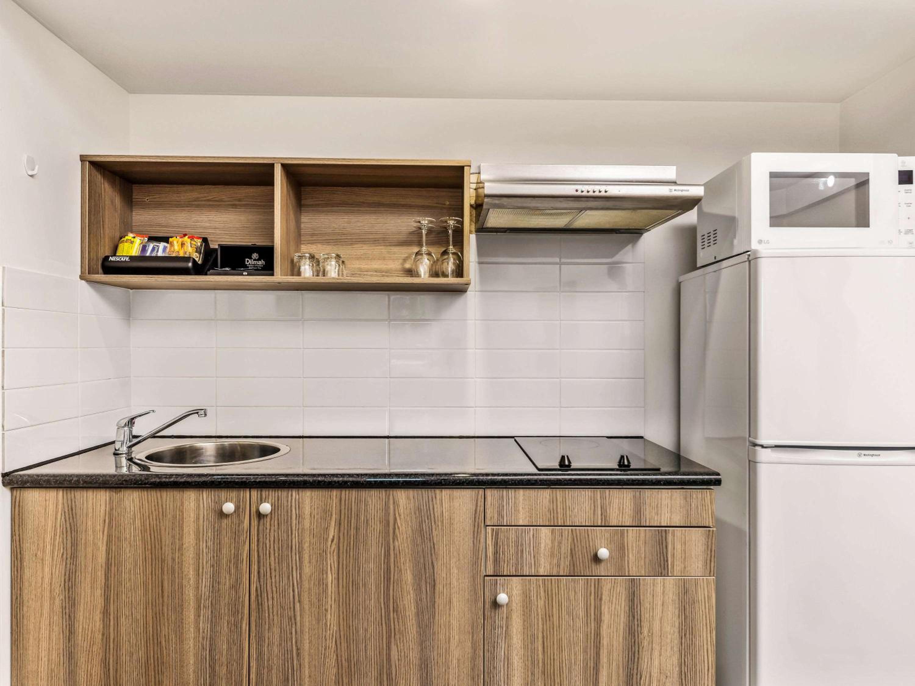 Two-Bedroom Apartment - Photo 2